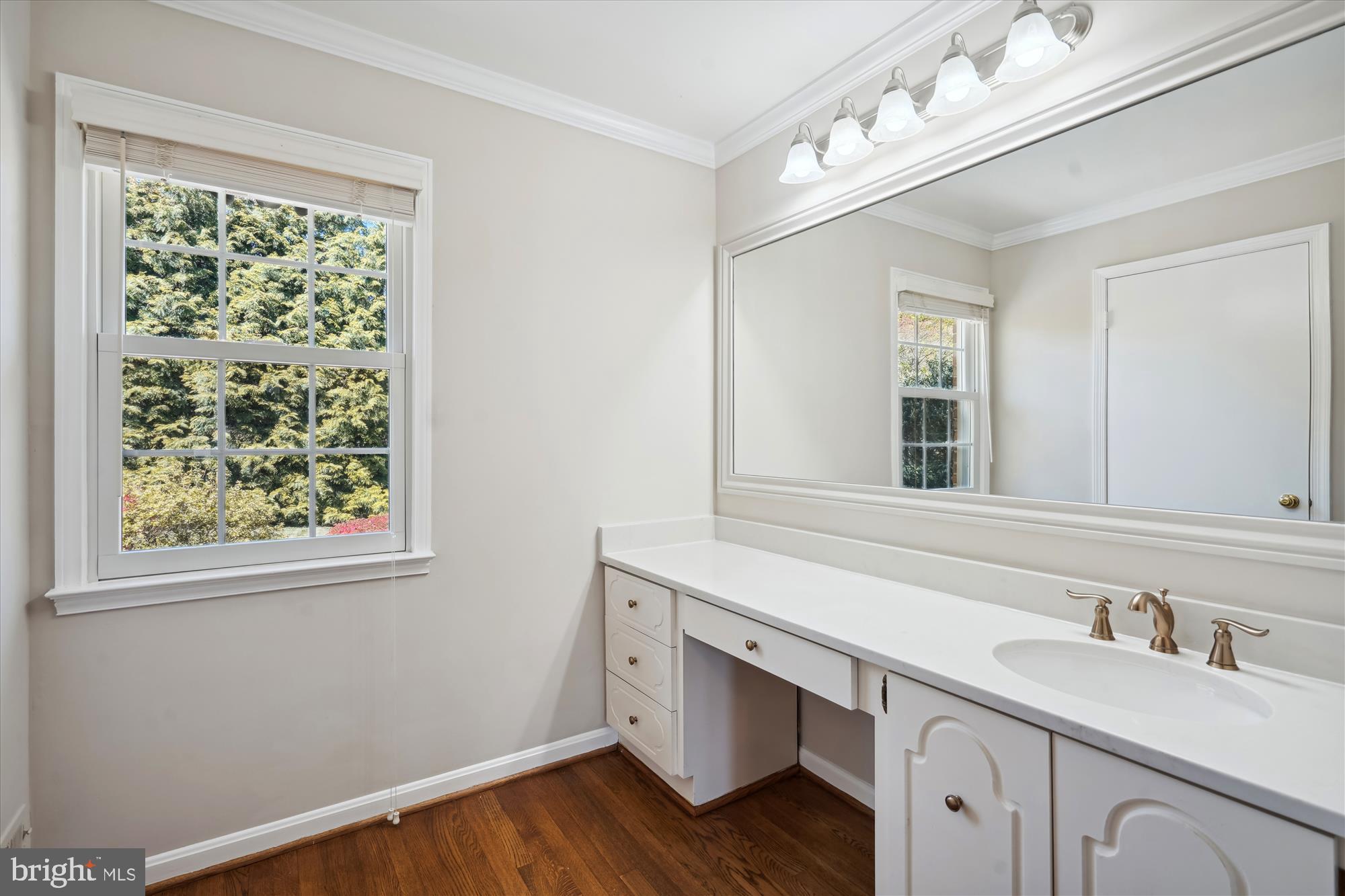7722 DESDEMONA CT