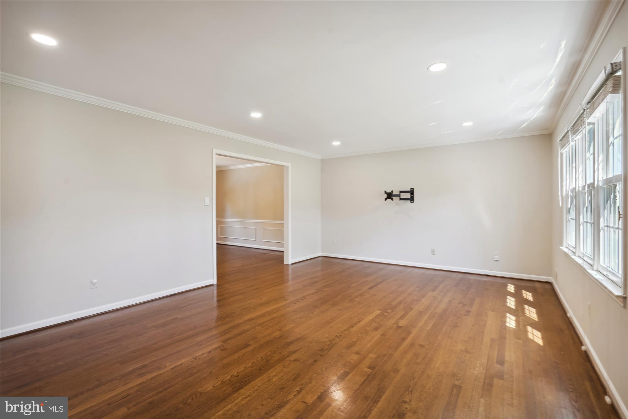 7722 DESDEMONA CT