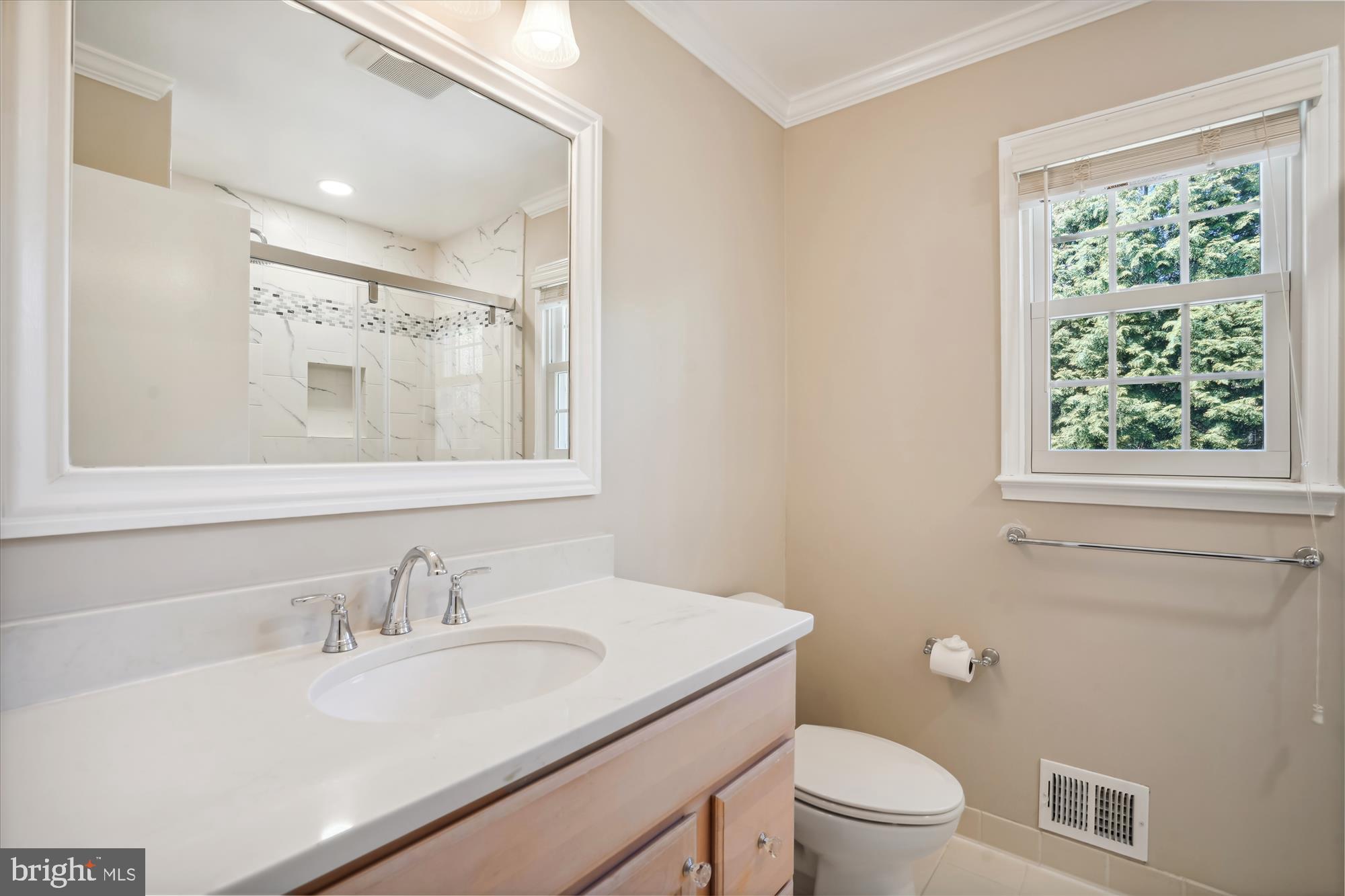 7722 DESDEMONA CT