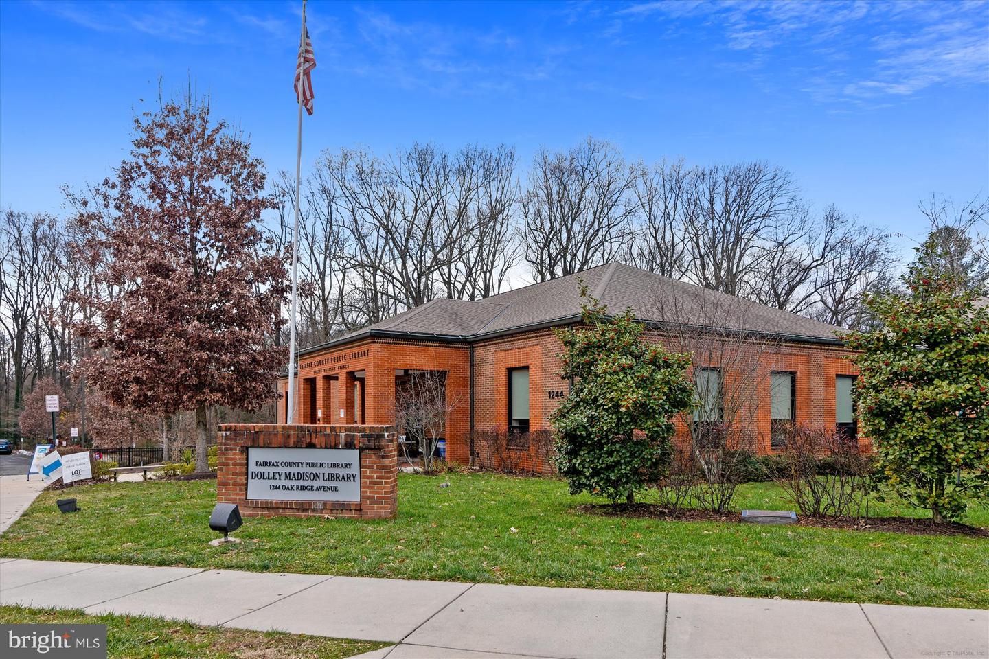 7621 Burford Dr