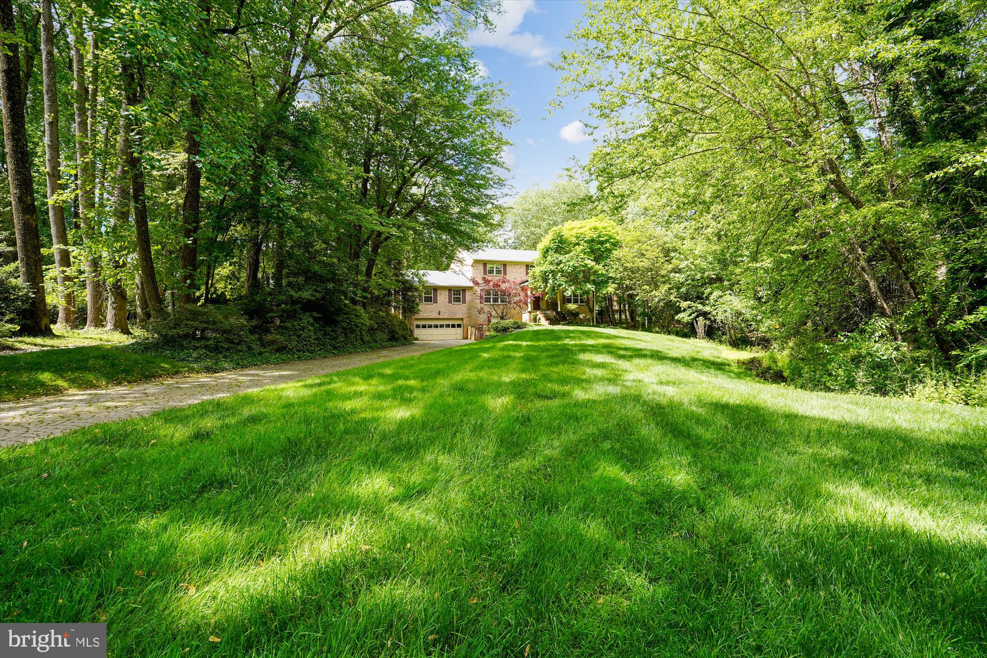 7621 Burford Dr