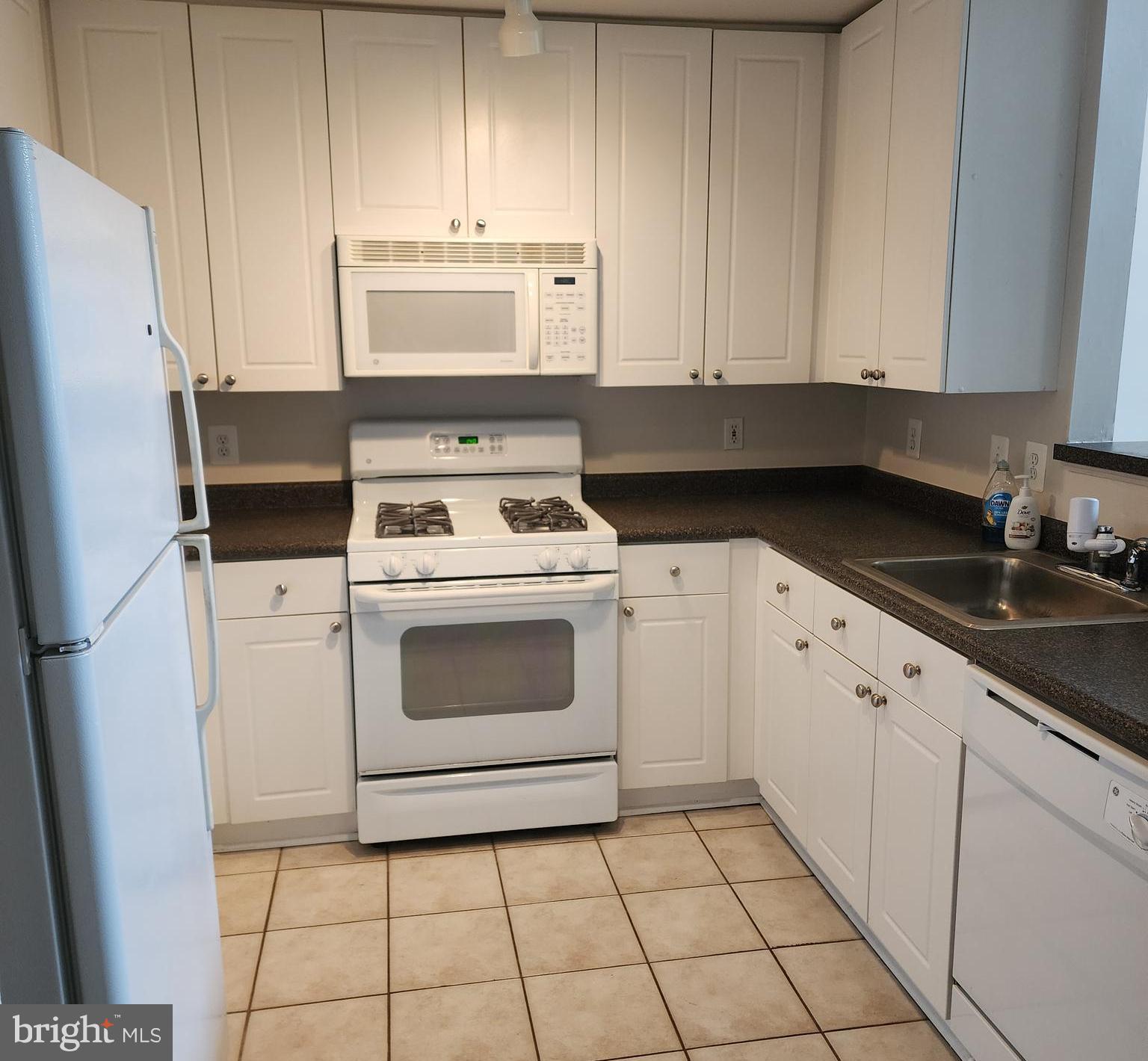 2791 CENTERBORO DRIVE 475