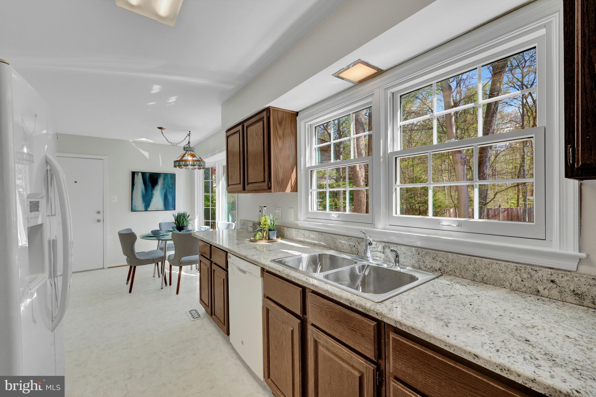 6516 ANNA MARIA COURT