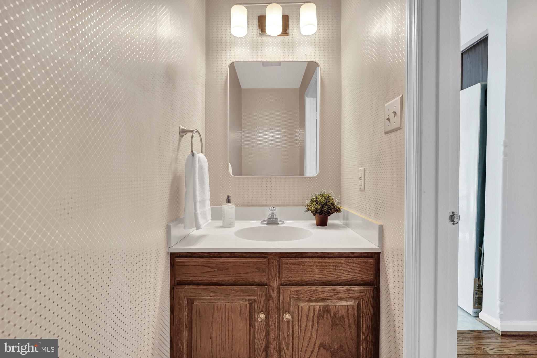 6516 ANNA MARIA COURT