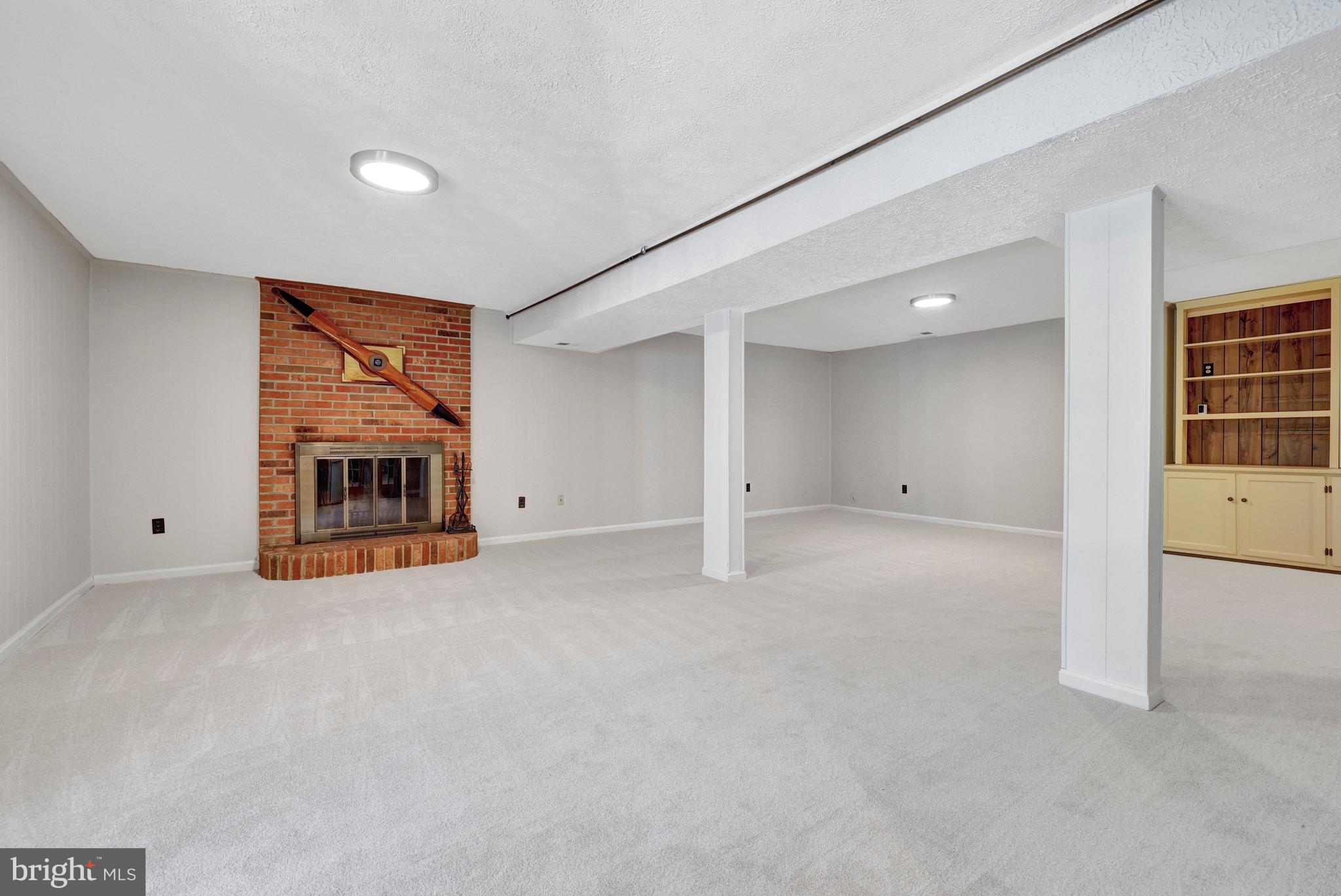 6516 ANNA MARIA COURT