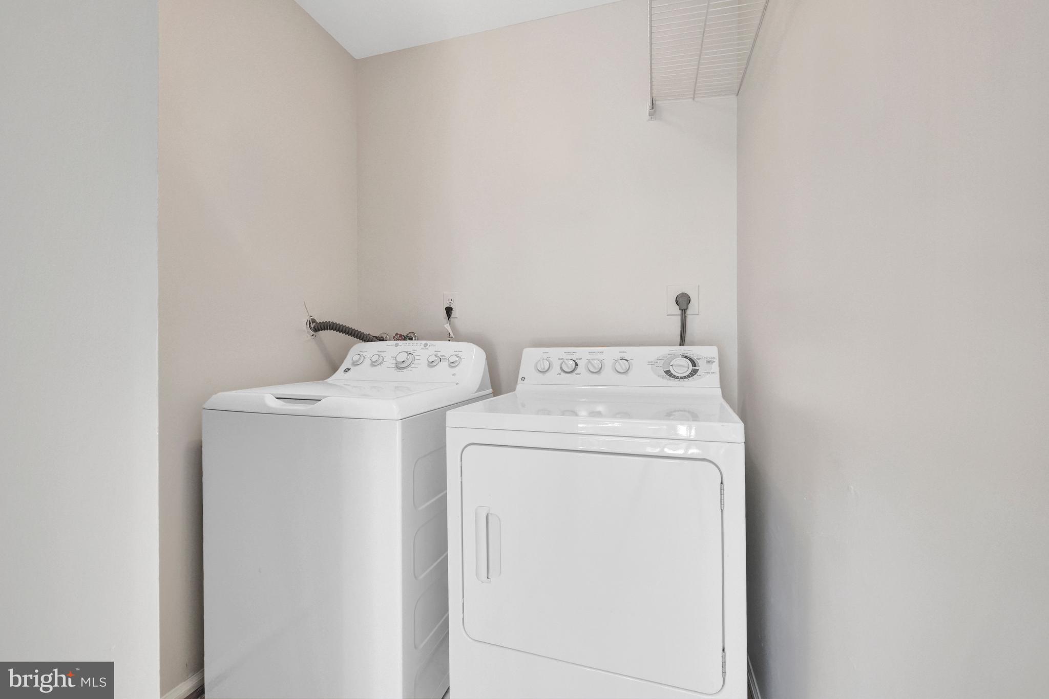 6516 ANNA MARIA COURT