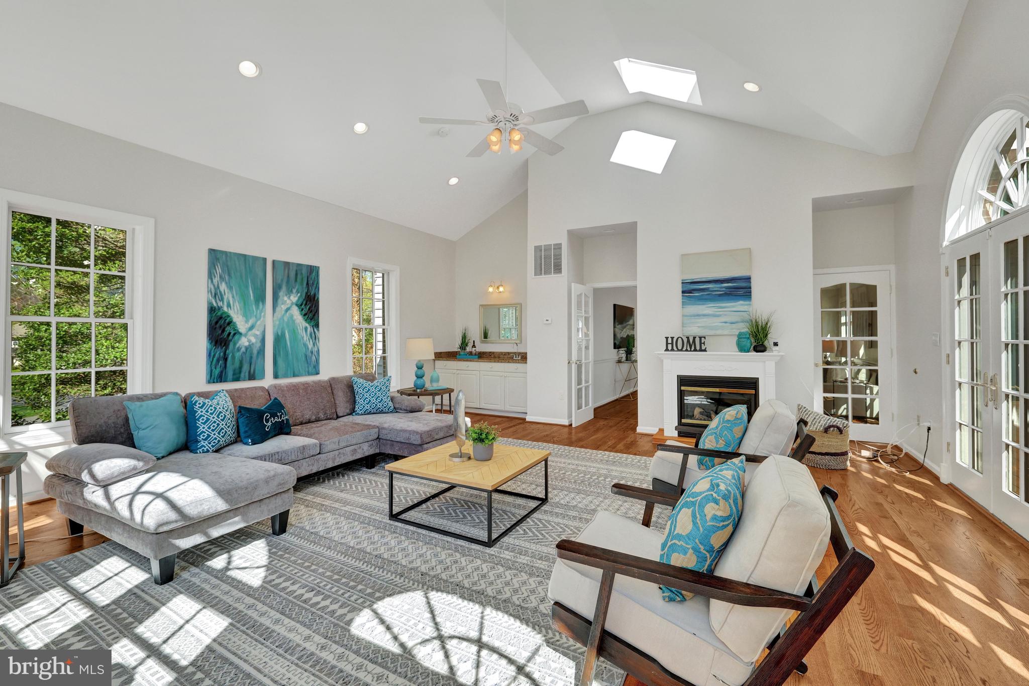 6516 ANNA MARIA COURT