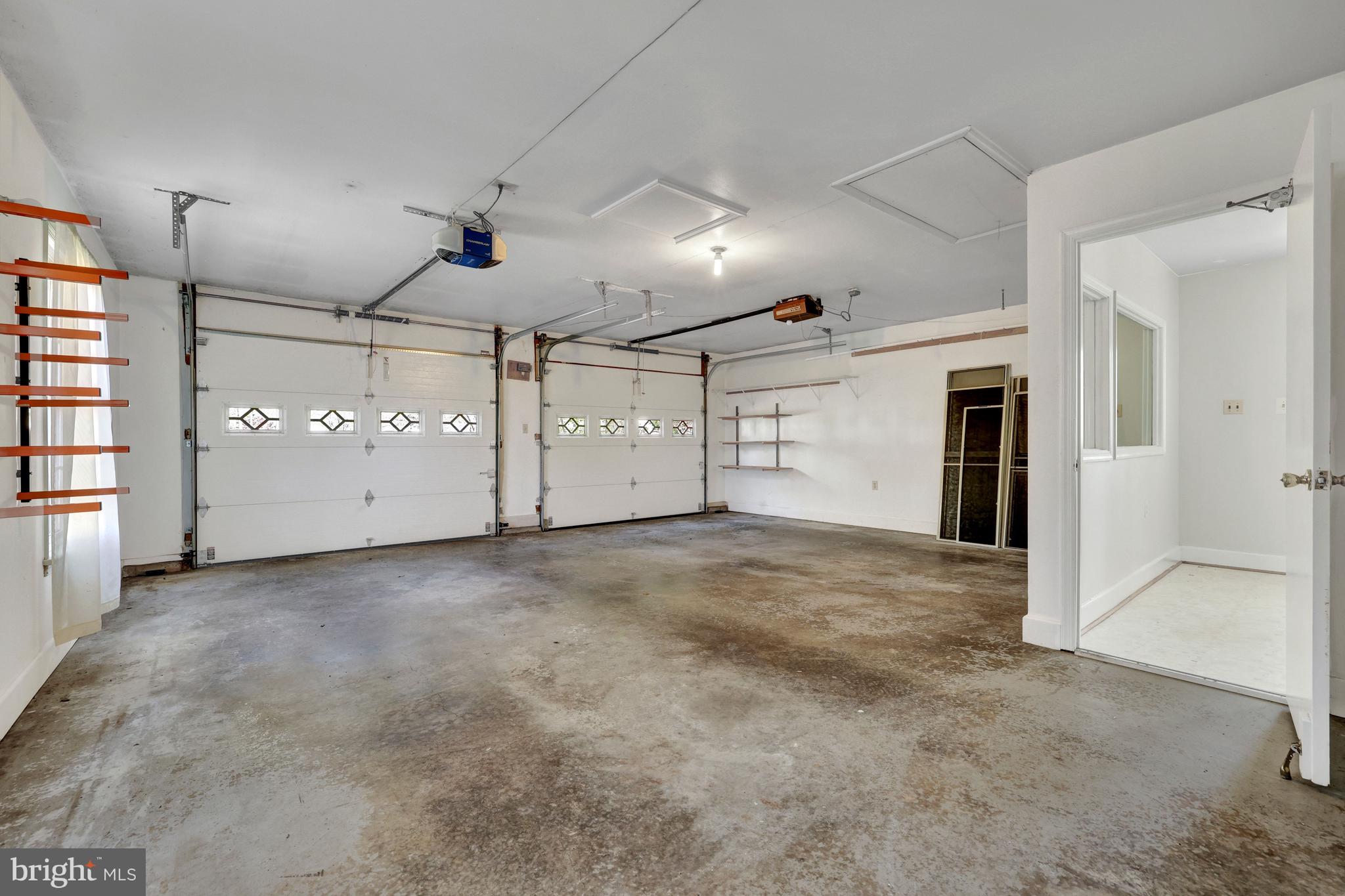 6516 ANNA MARIA COURT