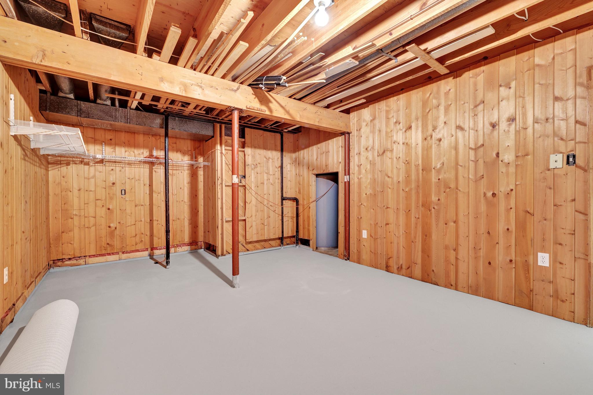 6516 ANNA MARIA COURT