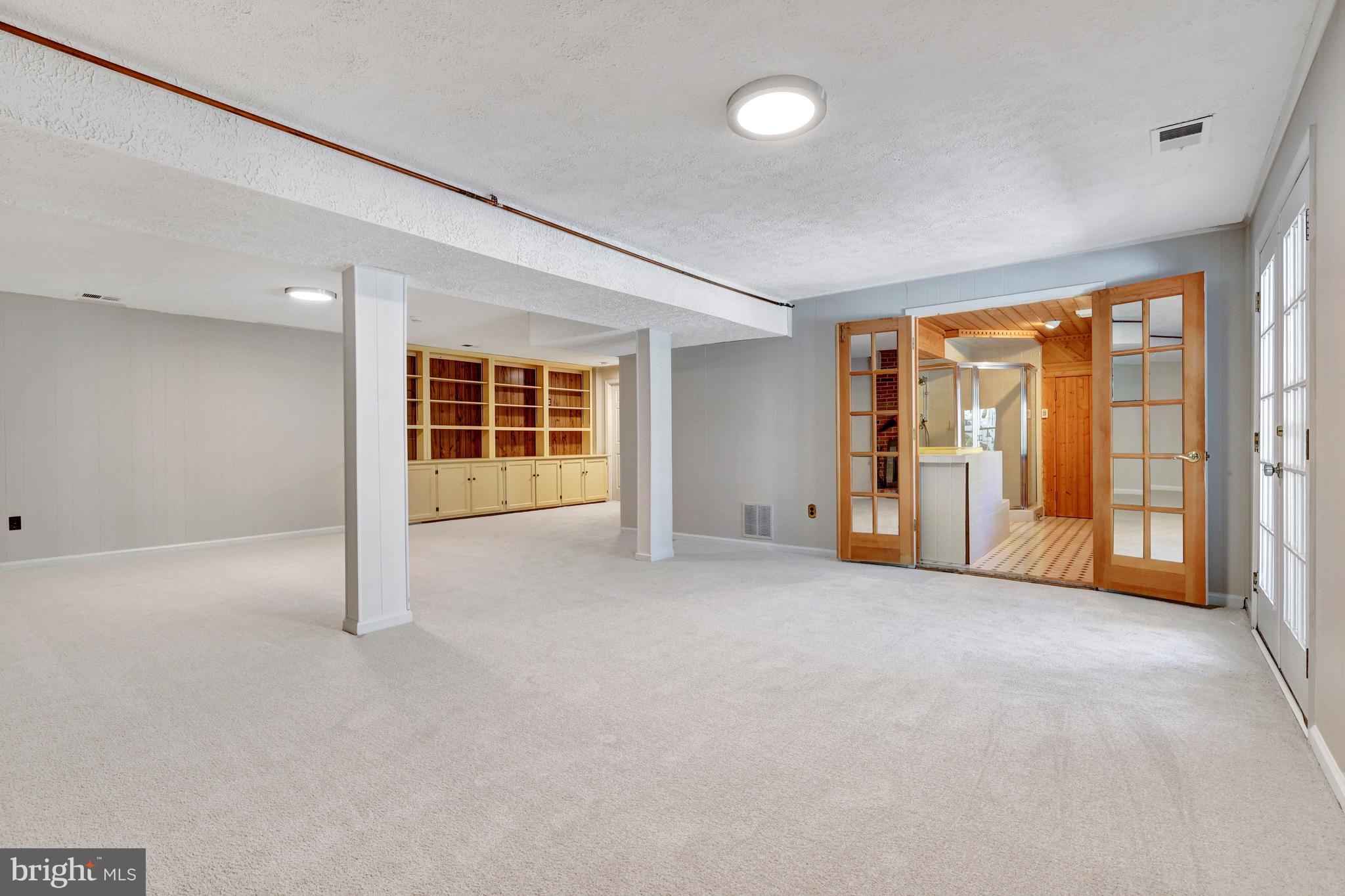 6516 ANNA MARIA COURT