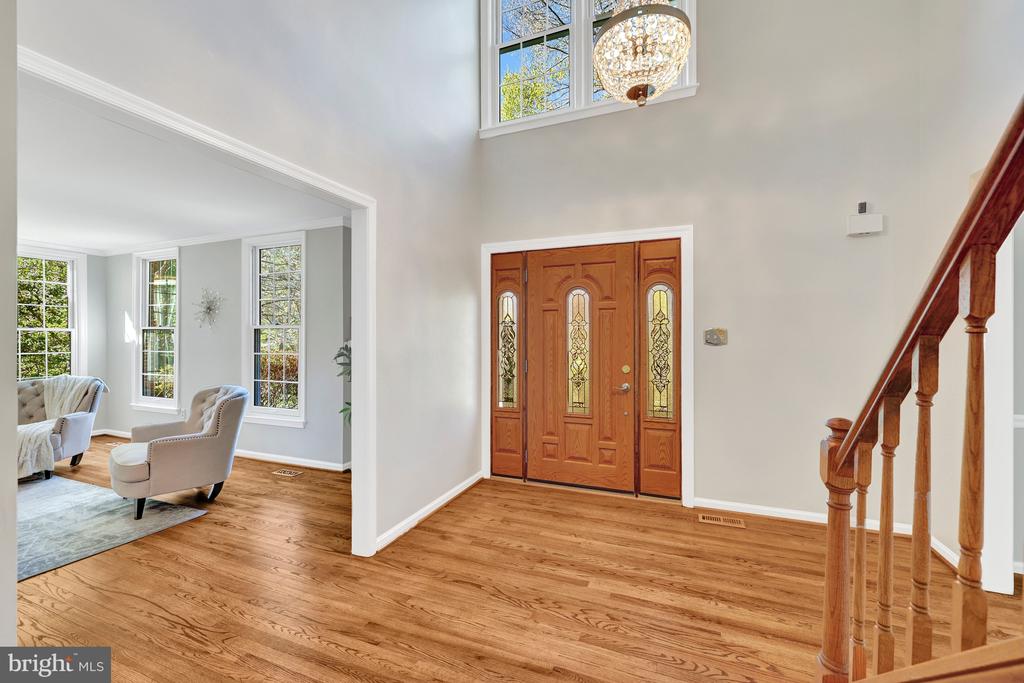 6516 ANNA MARIA COURT