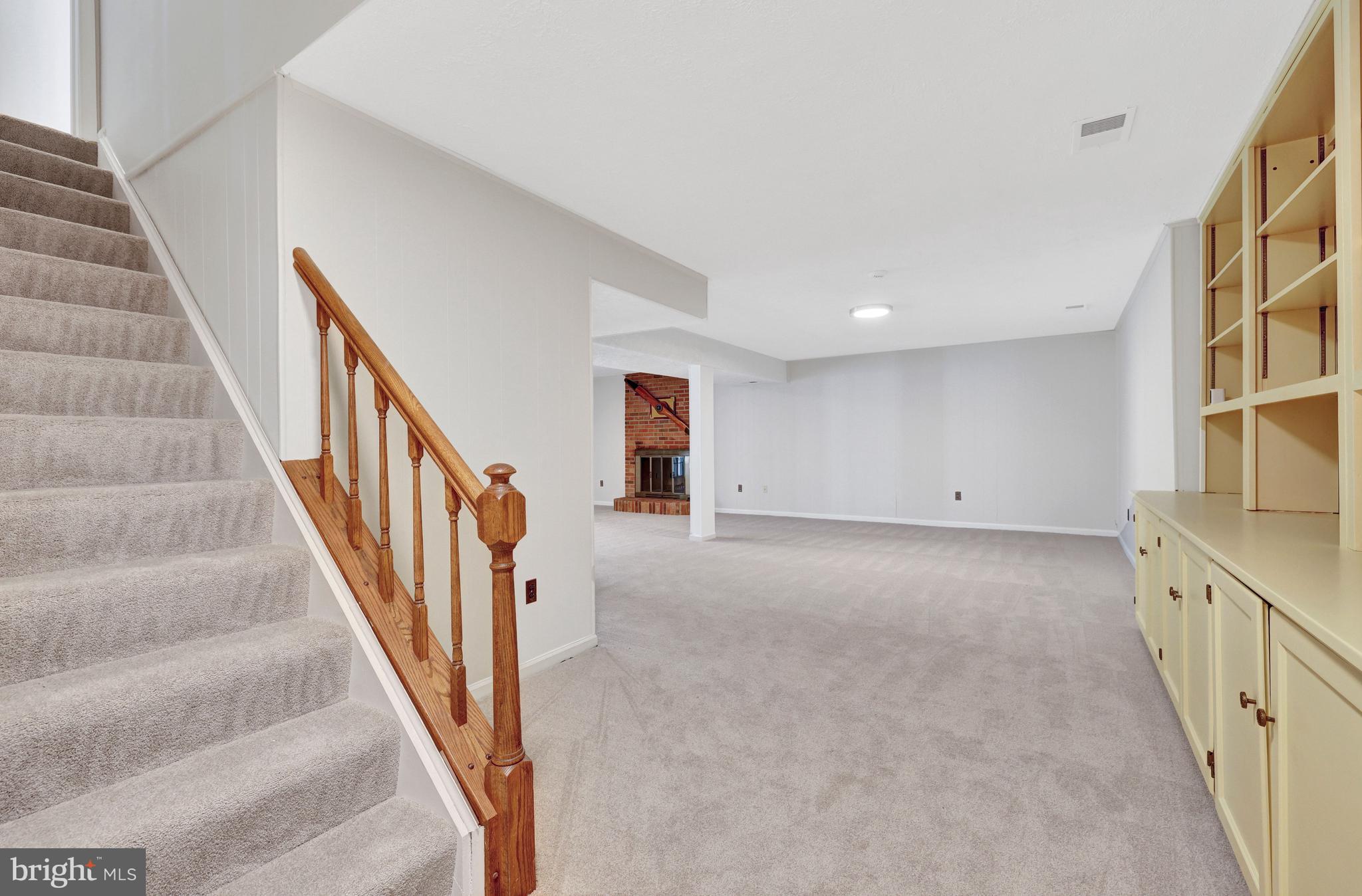 6516 ANNA MARIA COURT