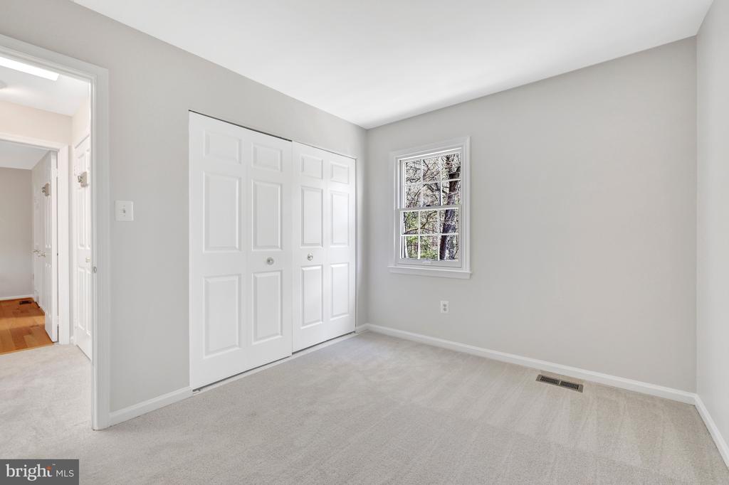 6516 ANNA MARIA COURT