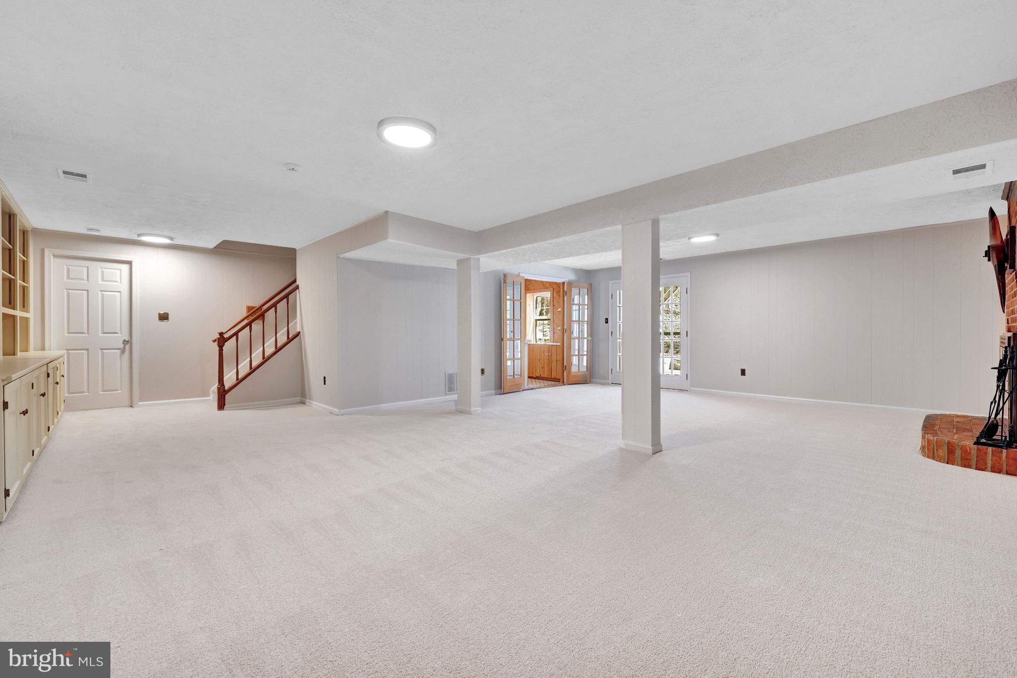 6516 ANNA MARIA COURT