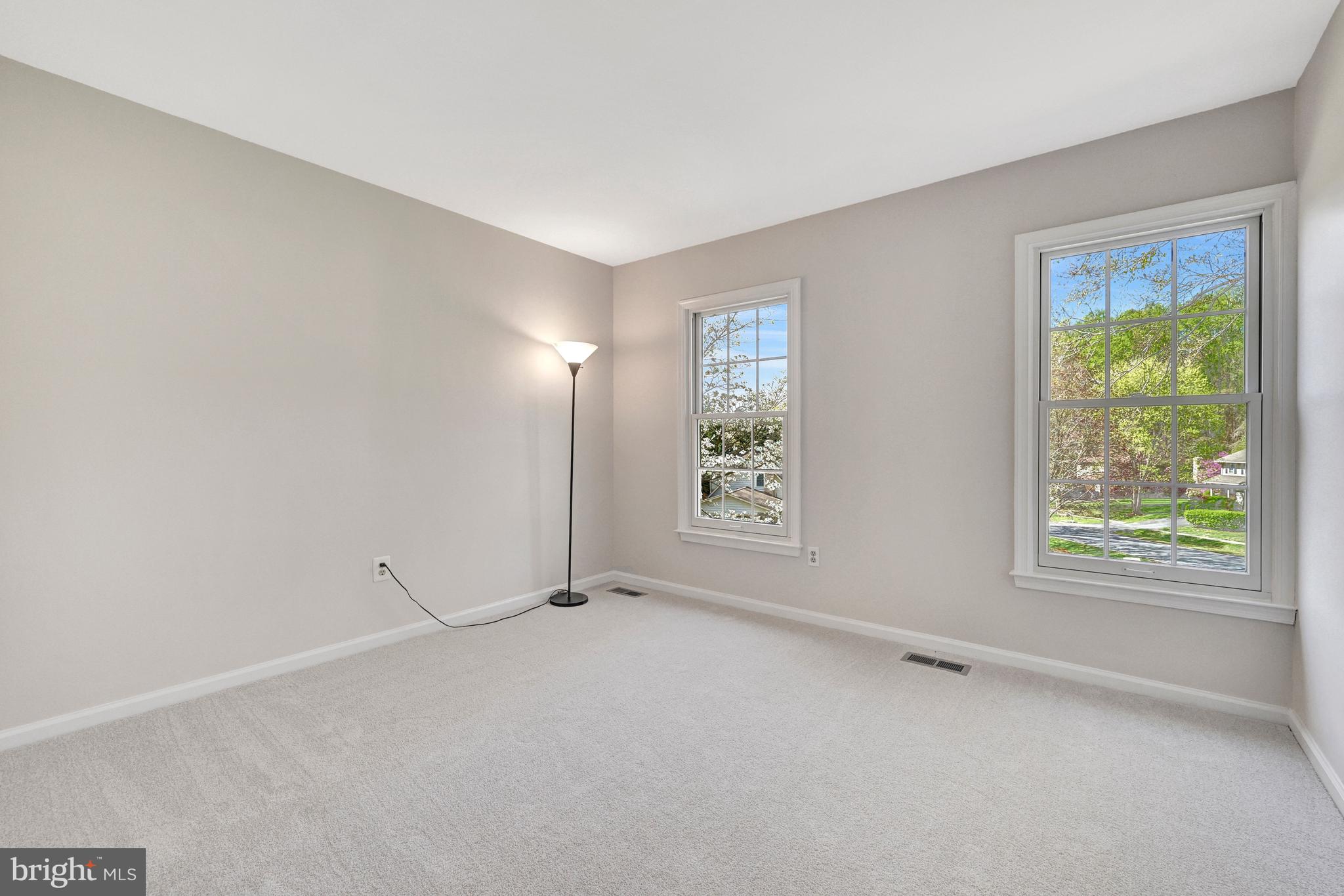 6516 ANNA MARIA COURT