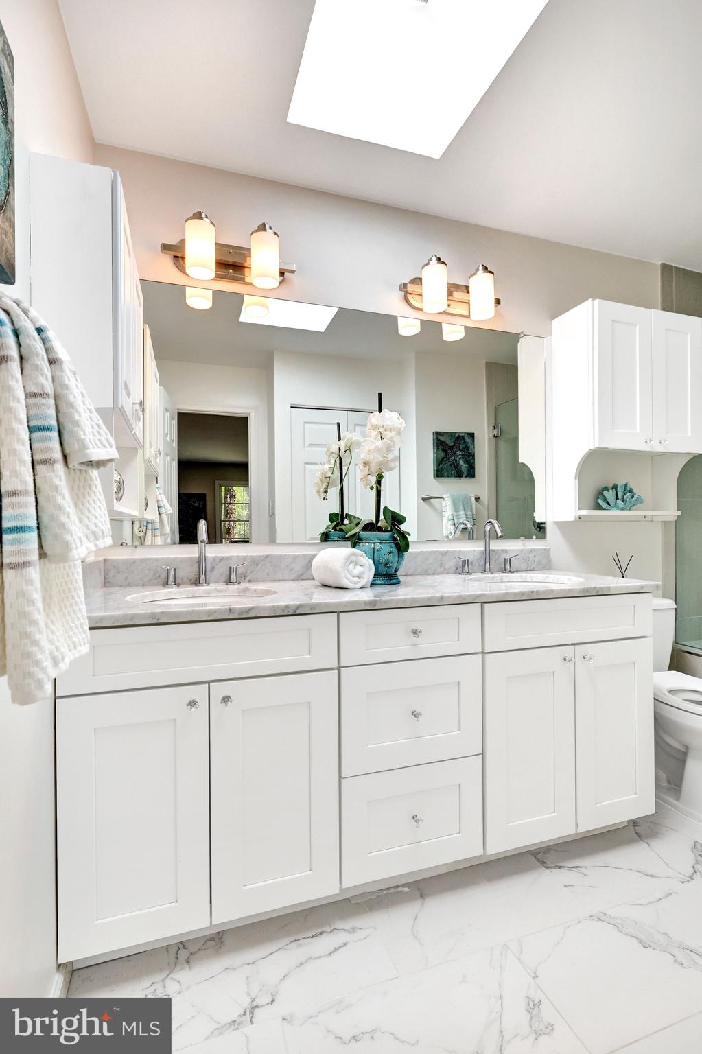 6516 ANNA MARIA COURT