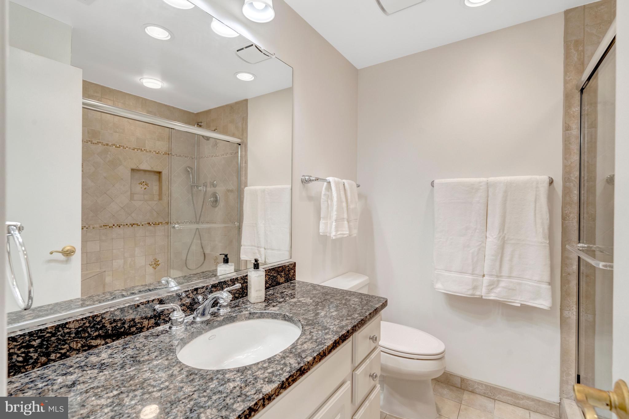 1521 FOREST VILLA LANE