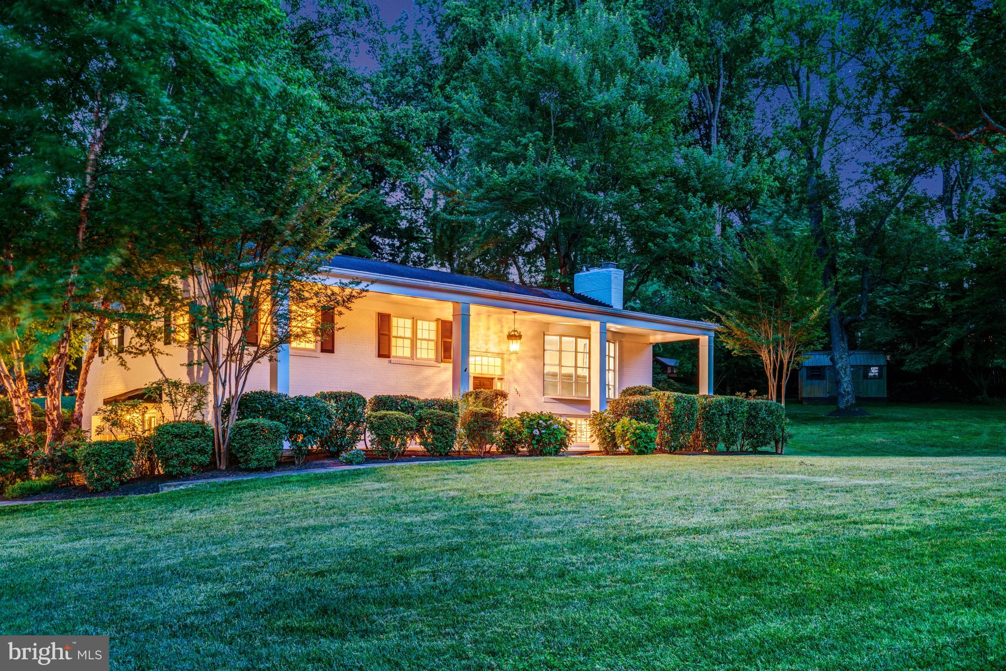 1521 FOREST VILLA LANE