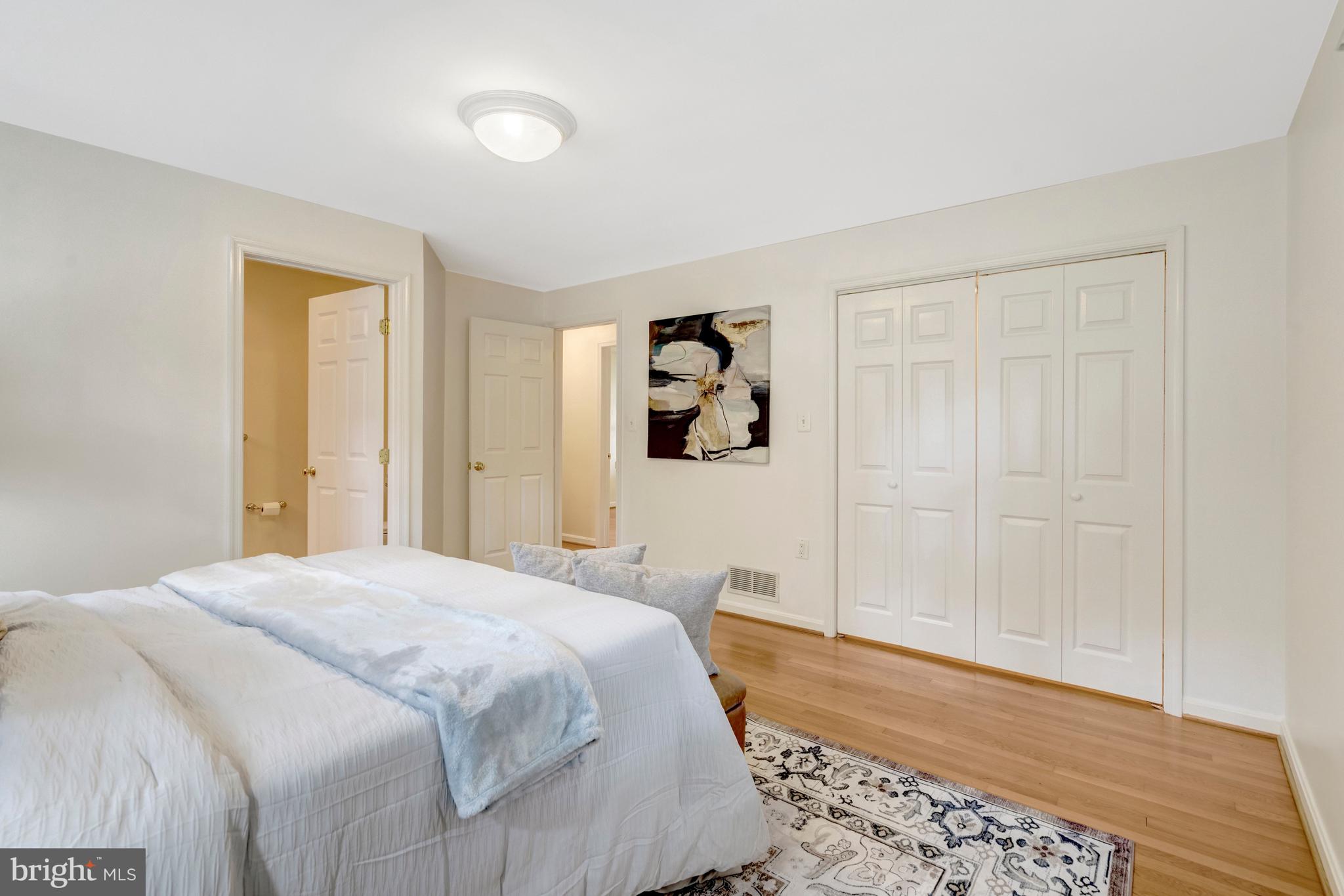 1521 FOREST VILLA LANE