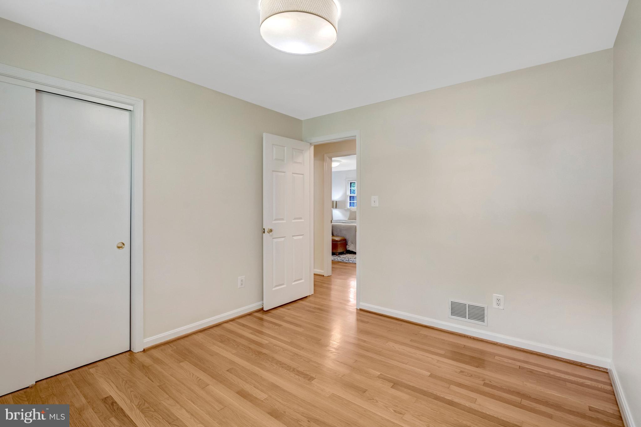 1521 FOREST VILLA LANE