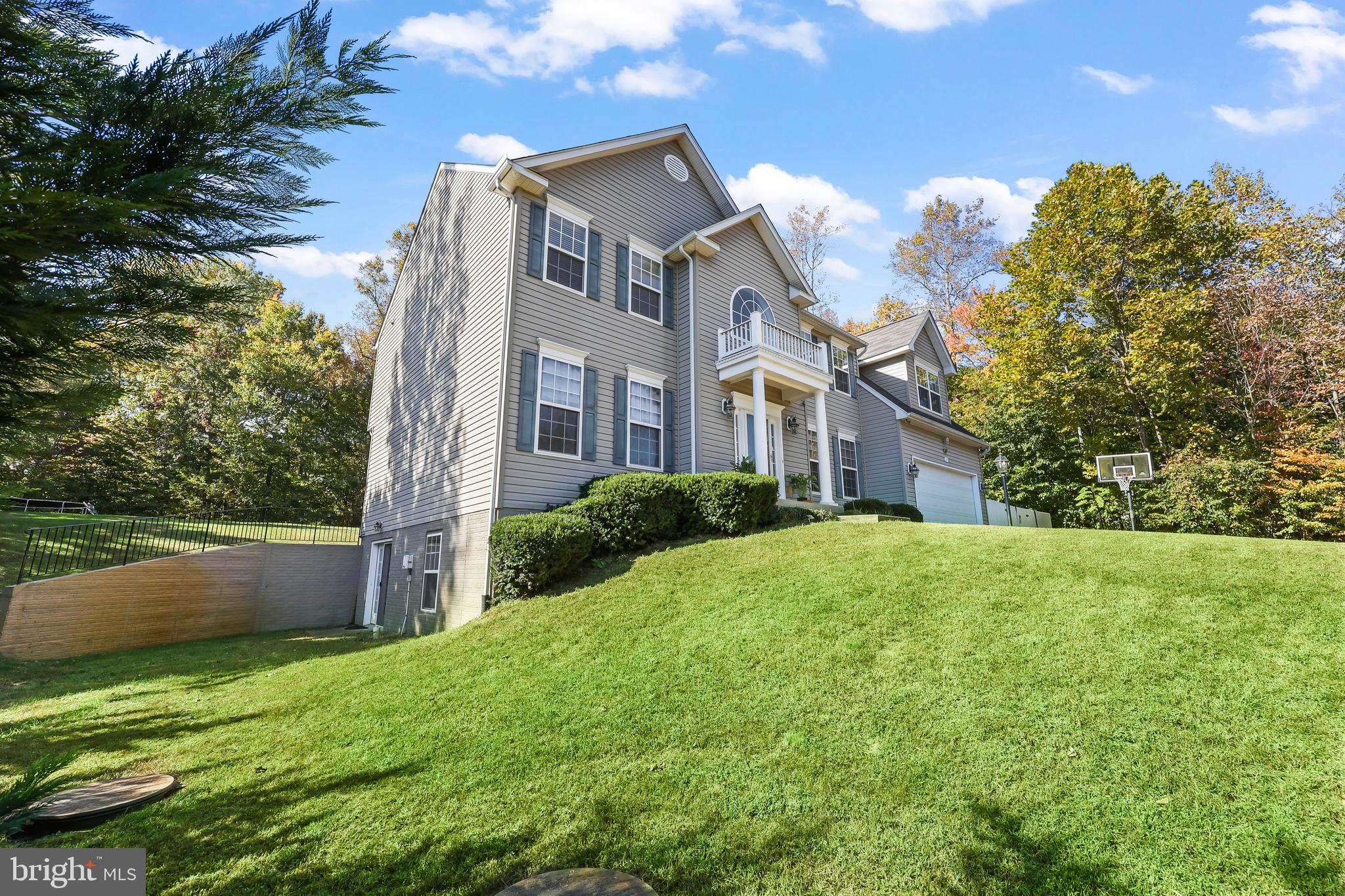 29 Maplewood Dr