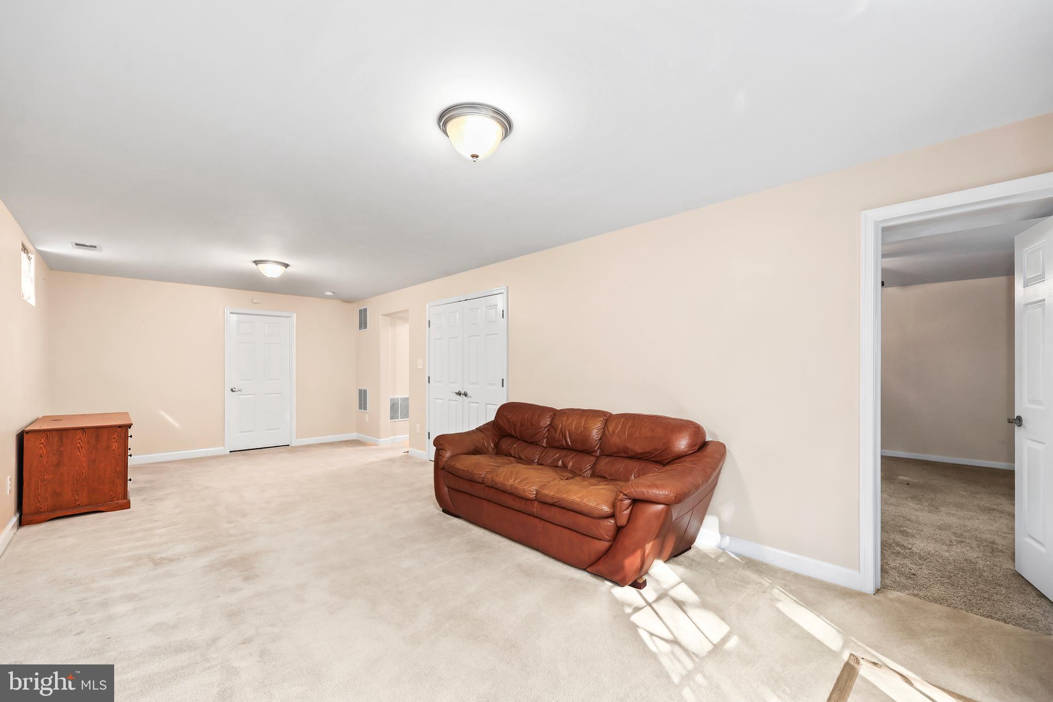 29 Maplewood Dr