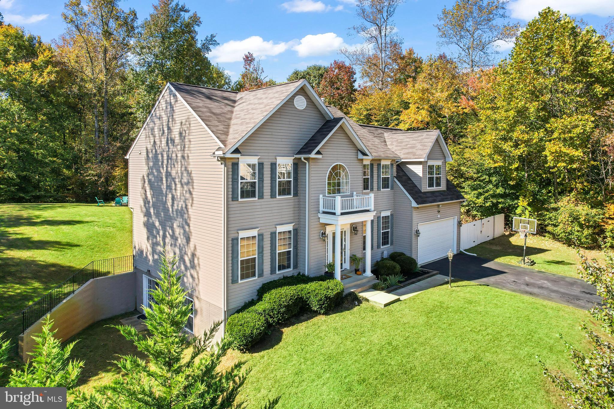 29 Maplewood Dr