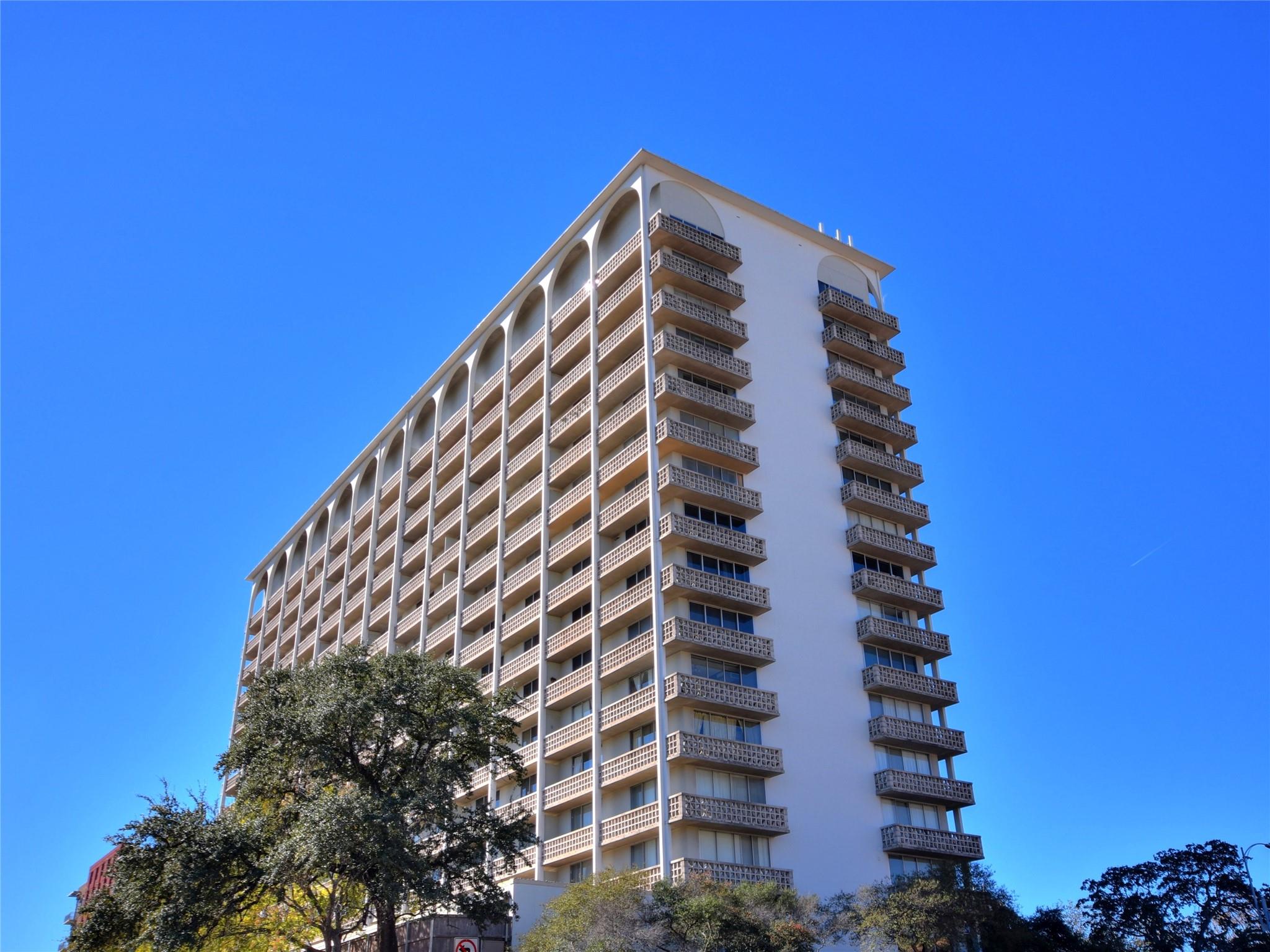 1801 Lavaca ST Unit: CDE