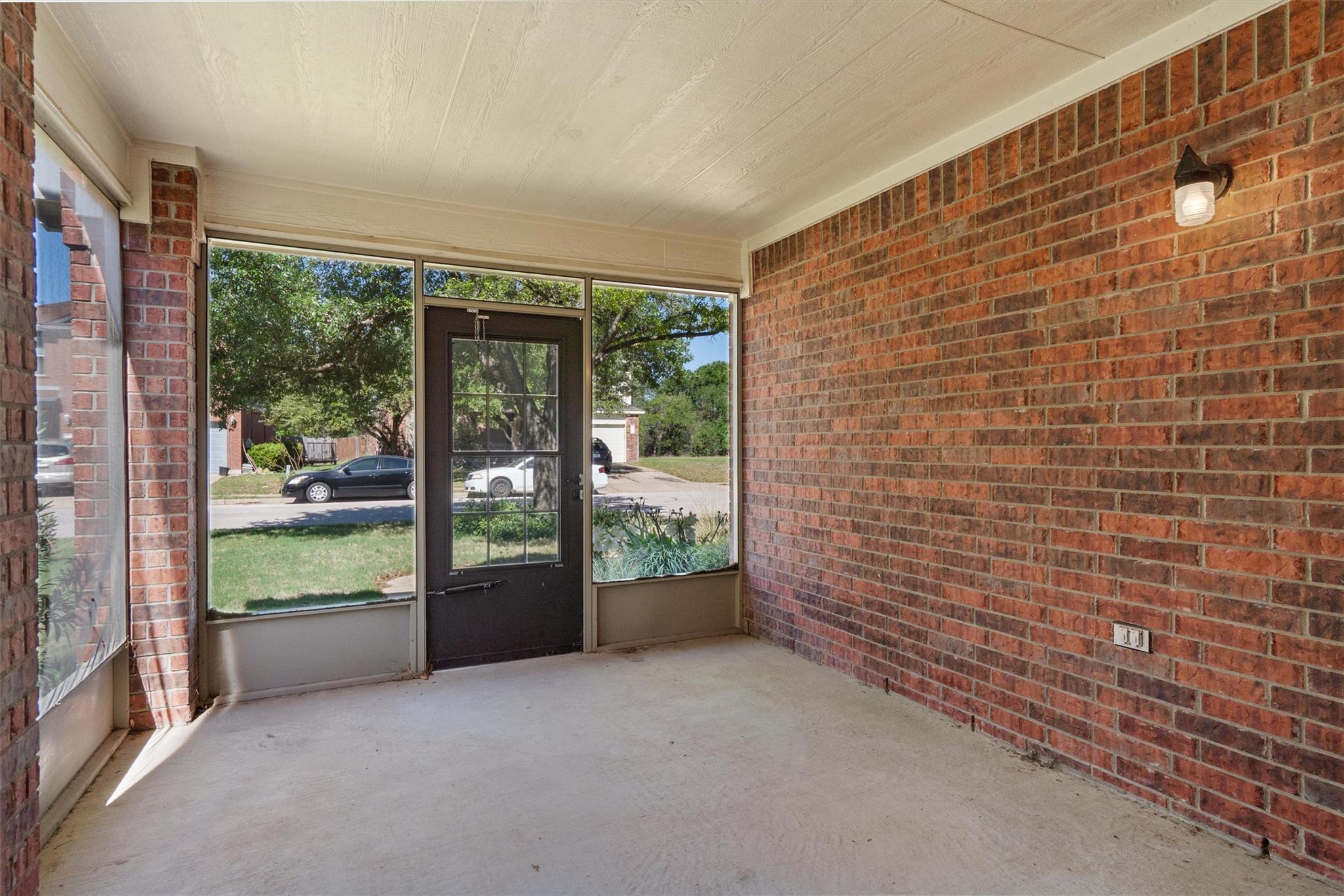 12717 Wood Lily TRL