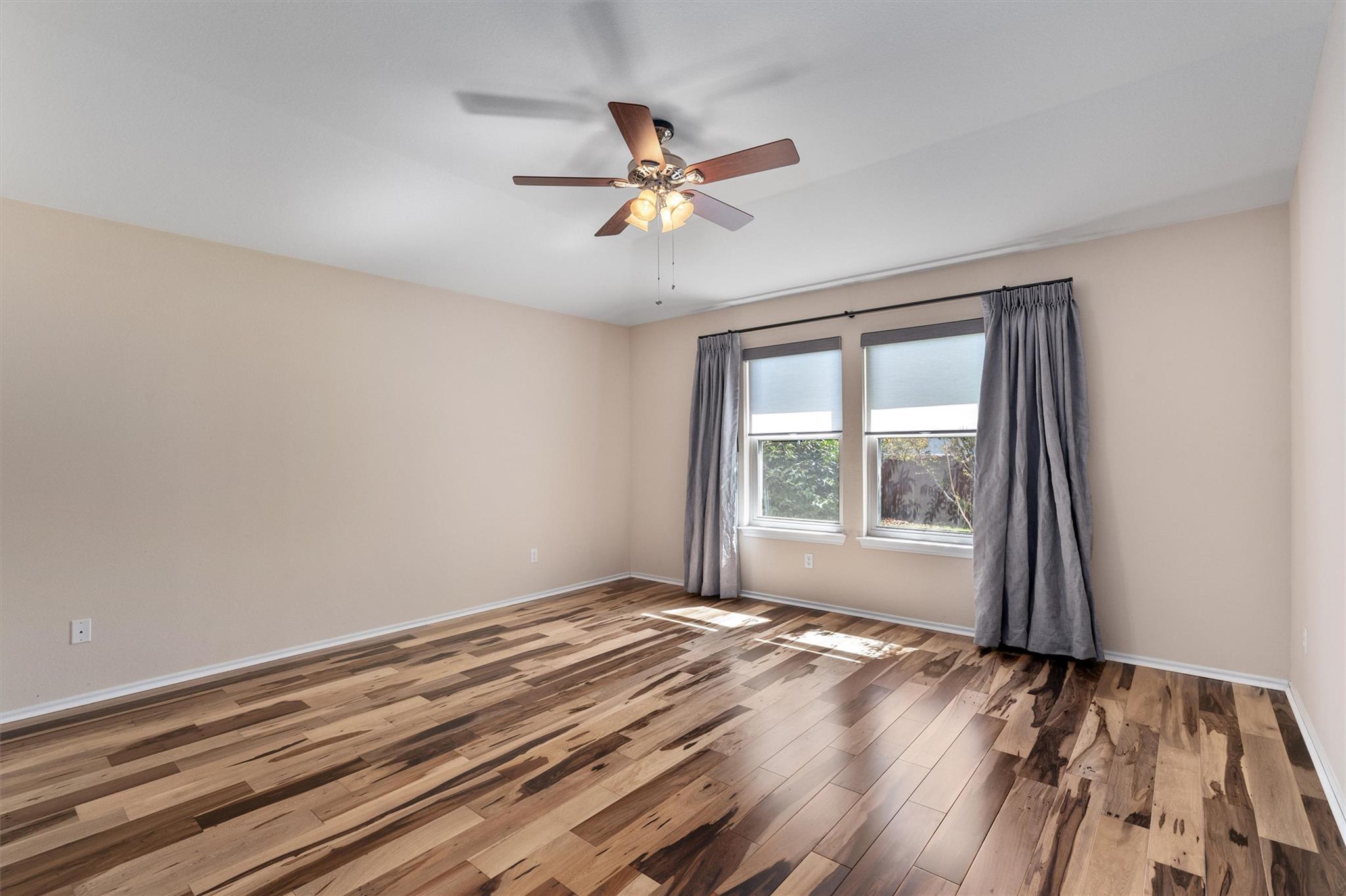 12717 Wood Lily TRL