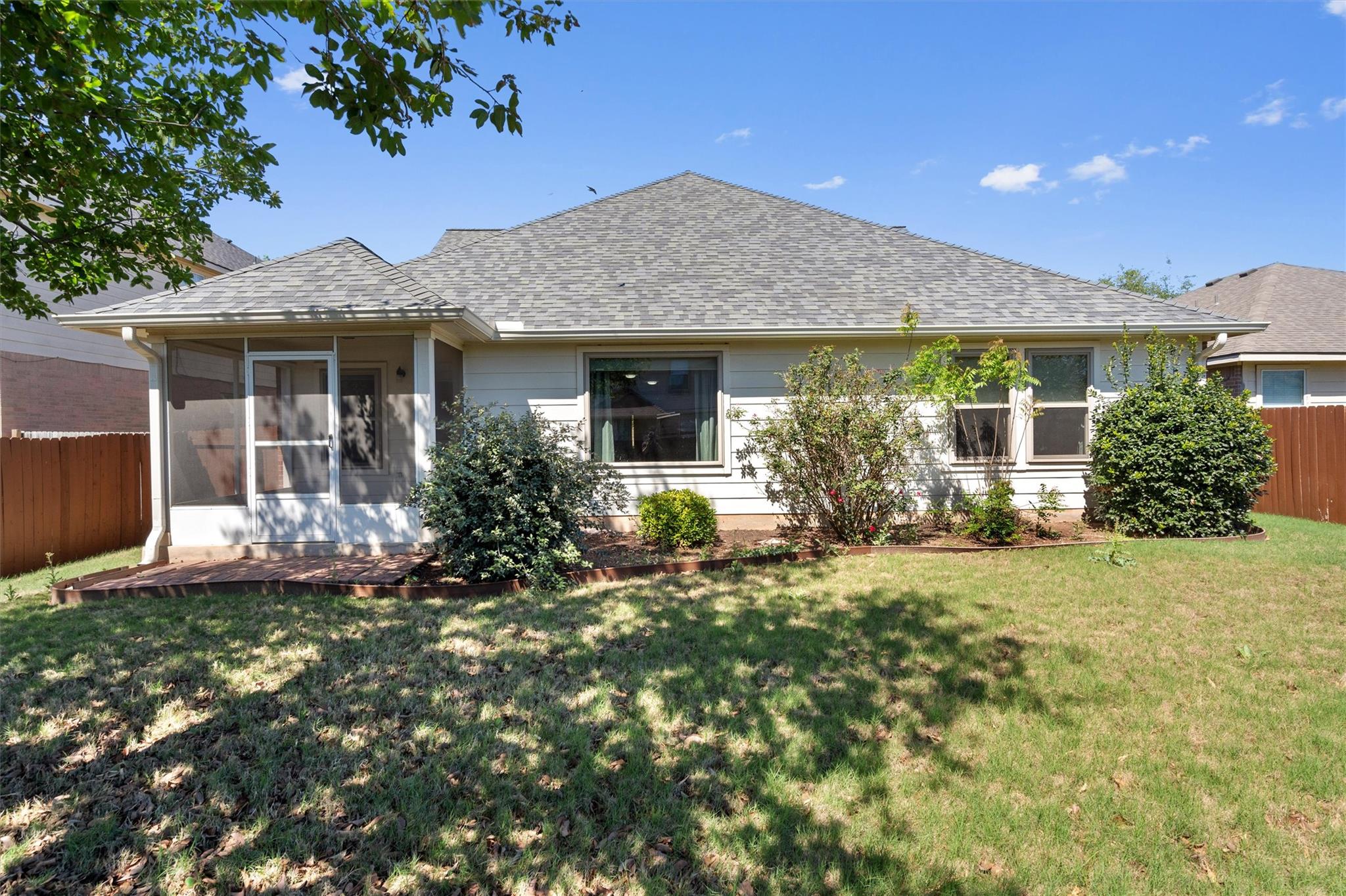 12717 Wood Lily TRL