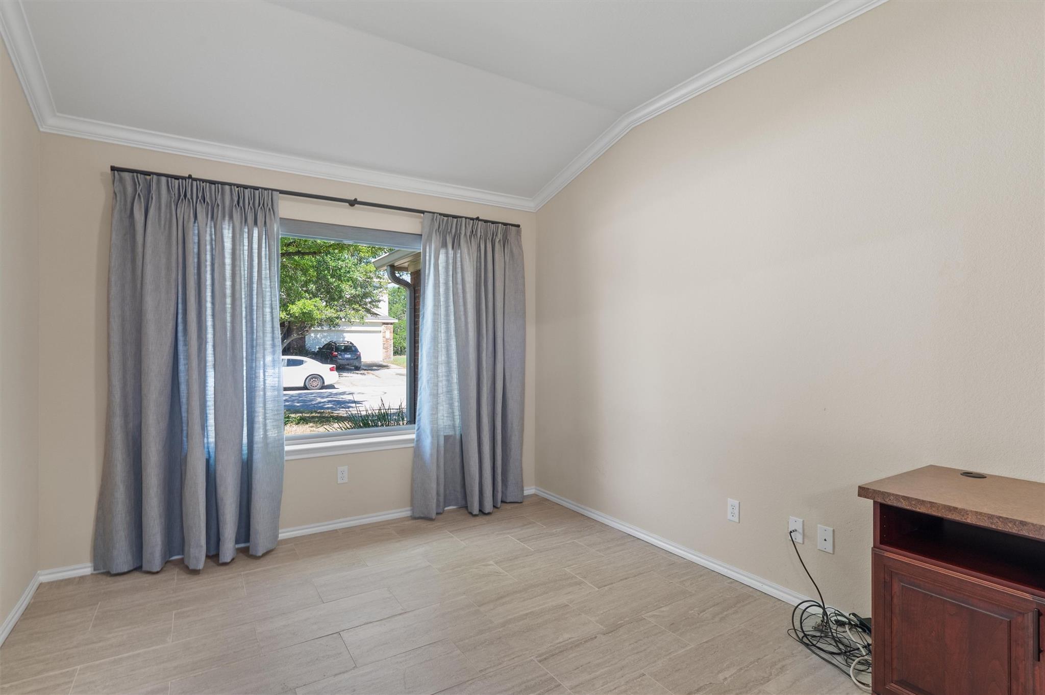 12717 Wood Lily TRL