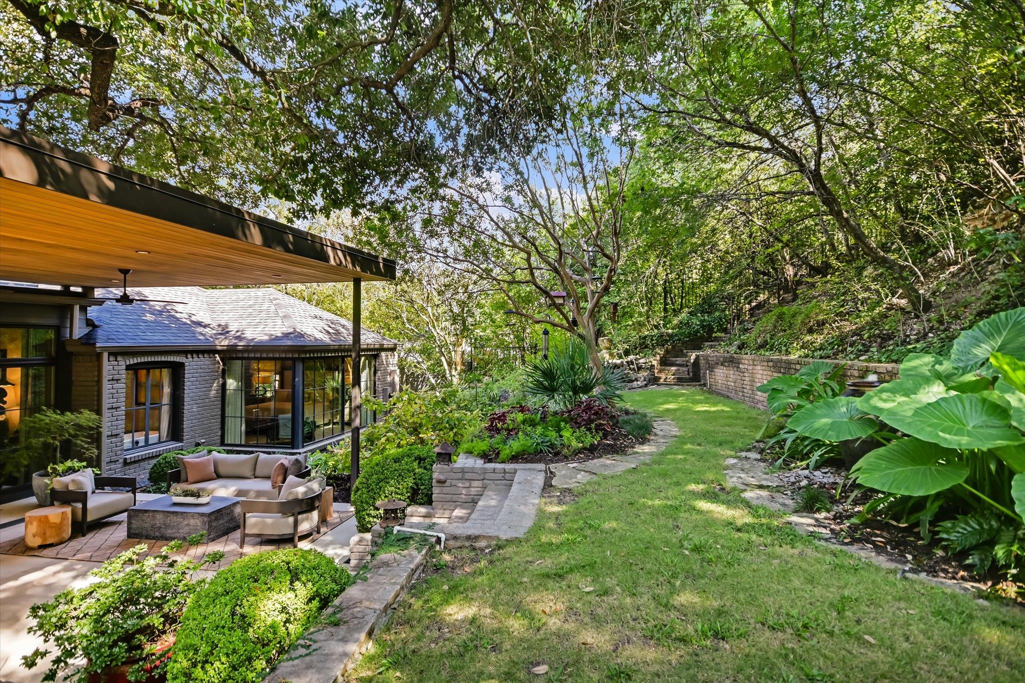 3423 Mount Barker DR