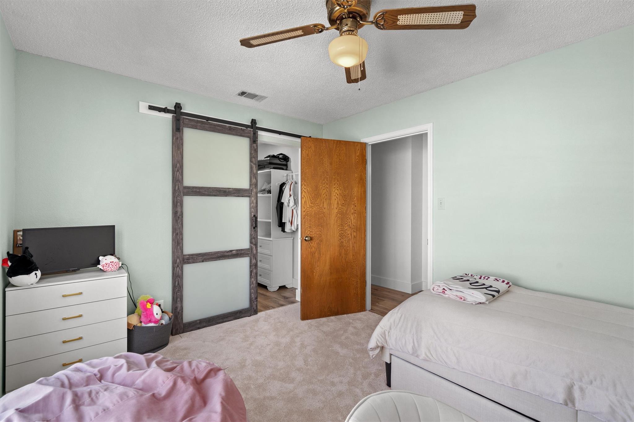 9800 Knotty Pine CV