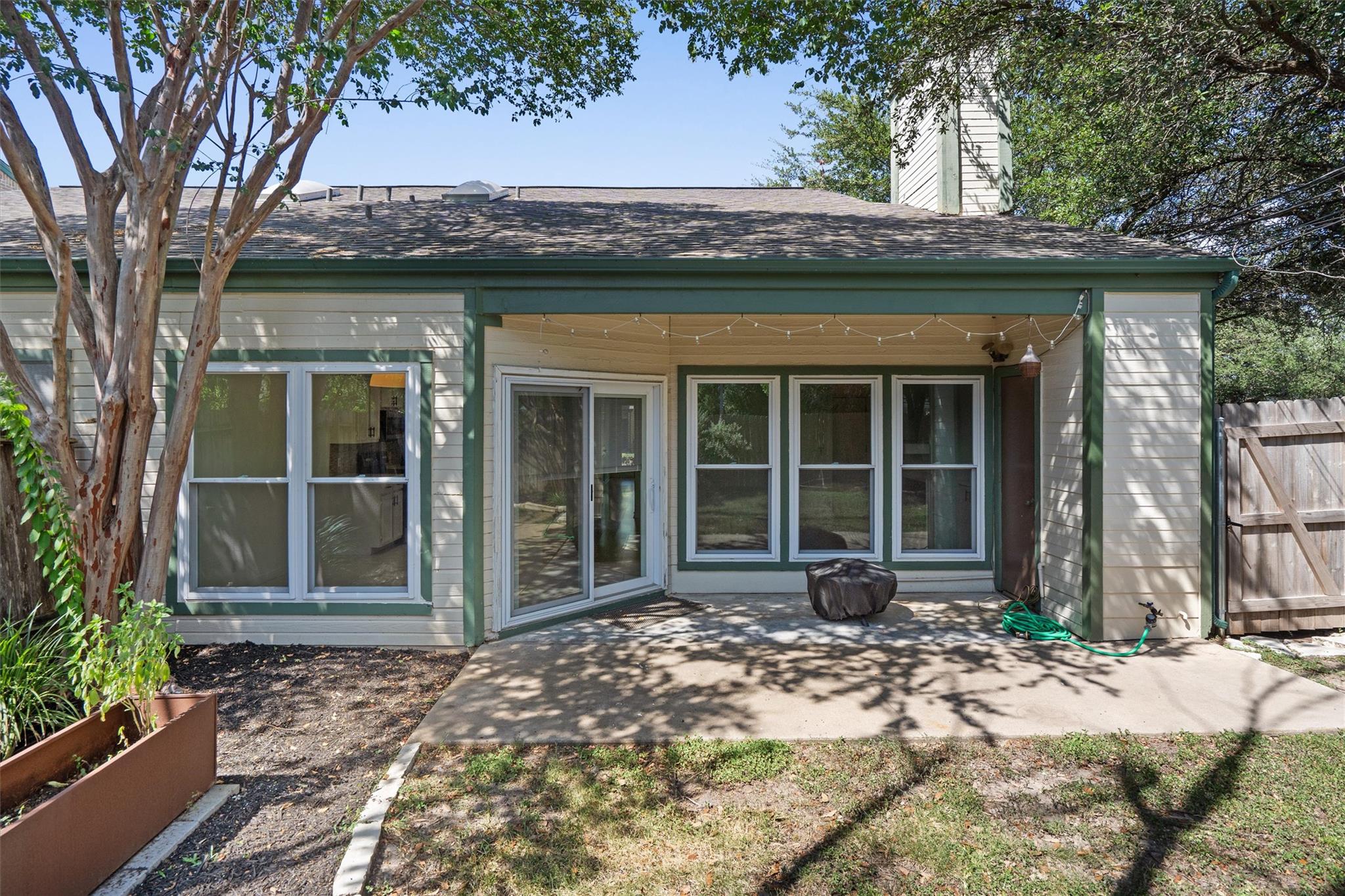 6501 Columbia Oaks CT # 10