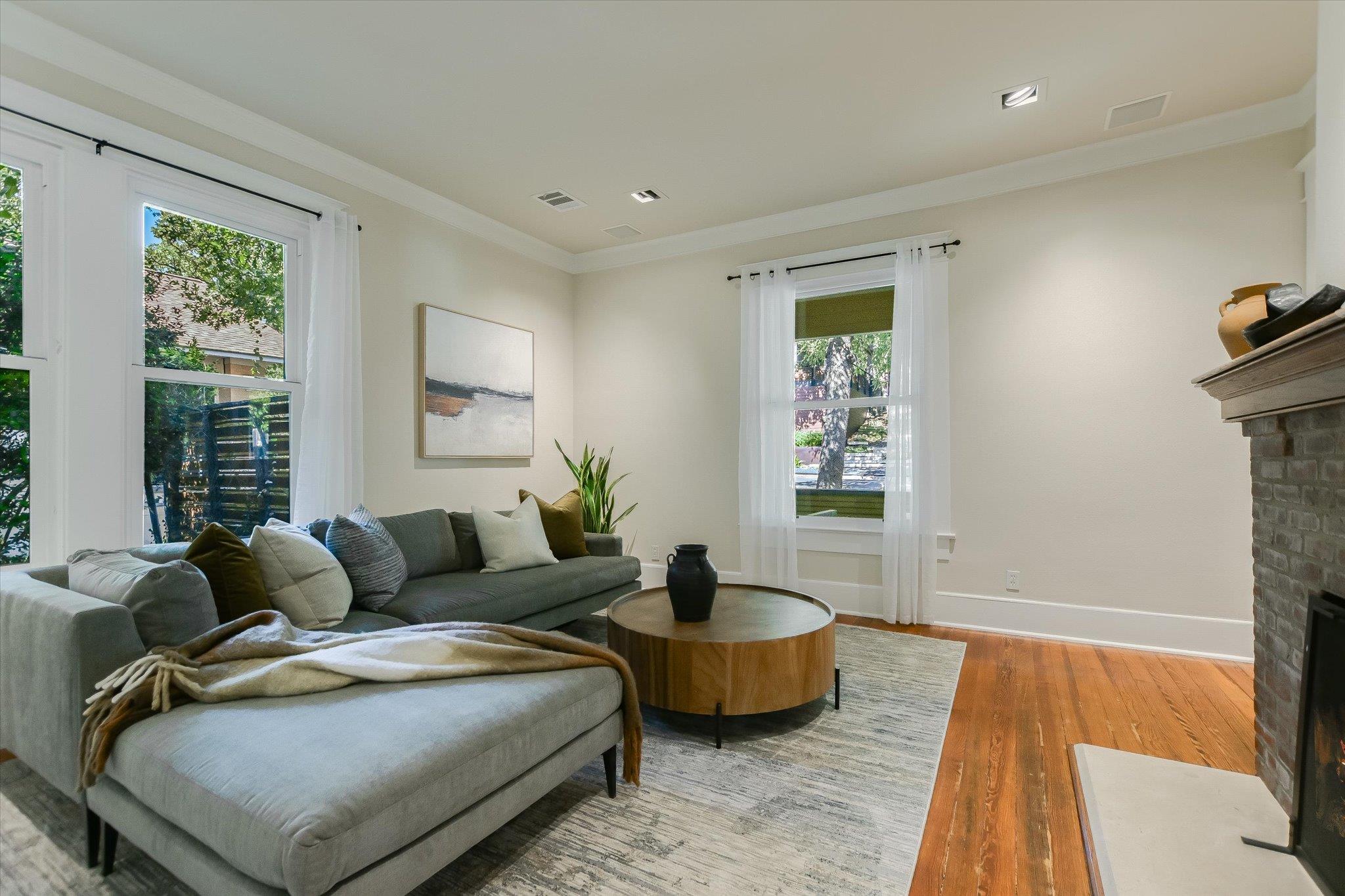 617 Oakland Ave