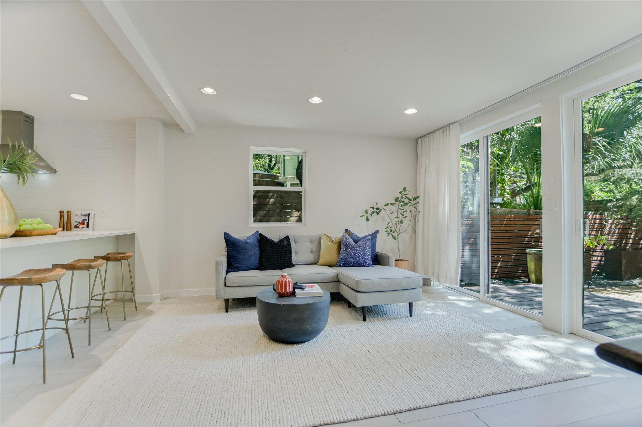 617 Oakland Ave