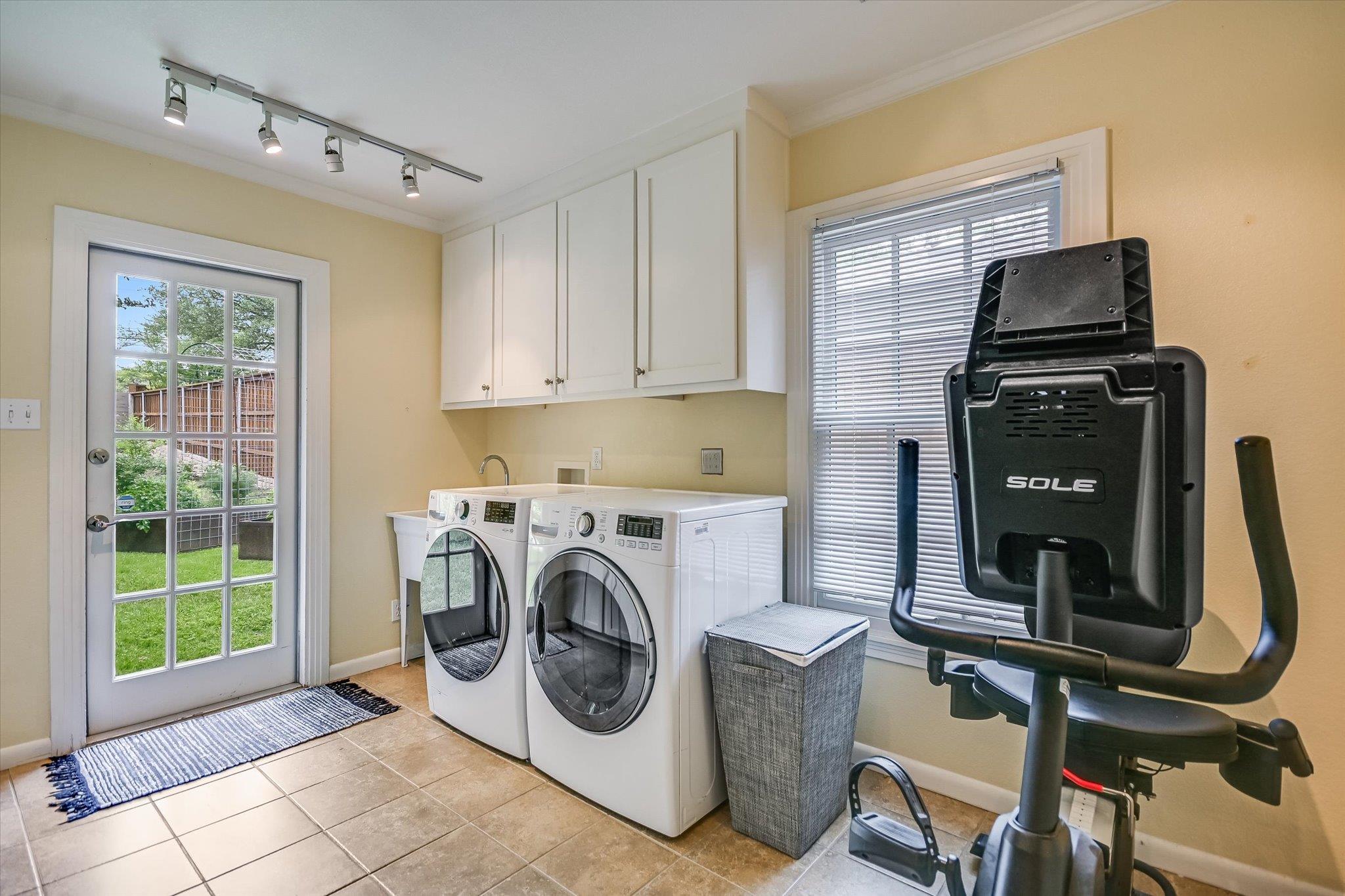 3413 Mount Barker DR