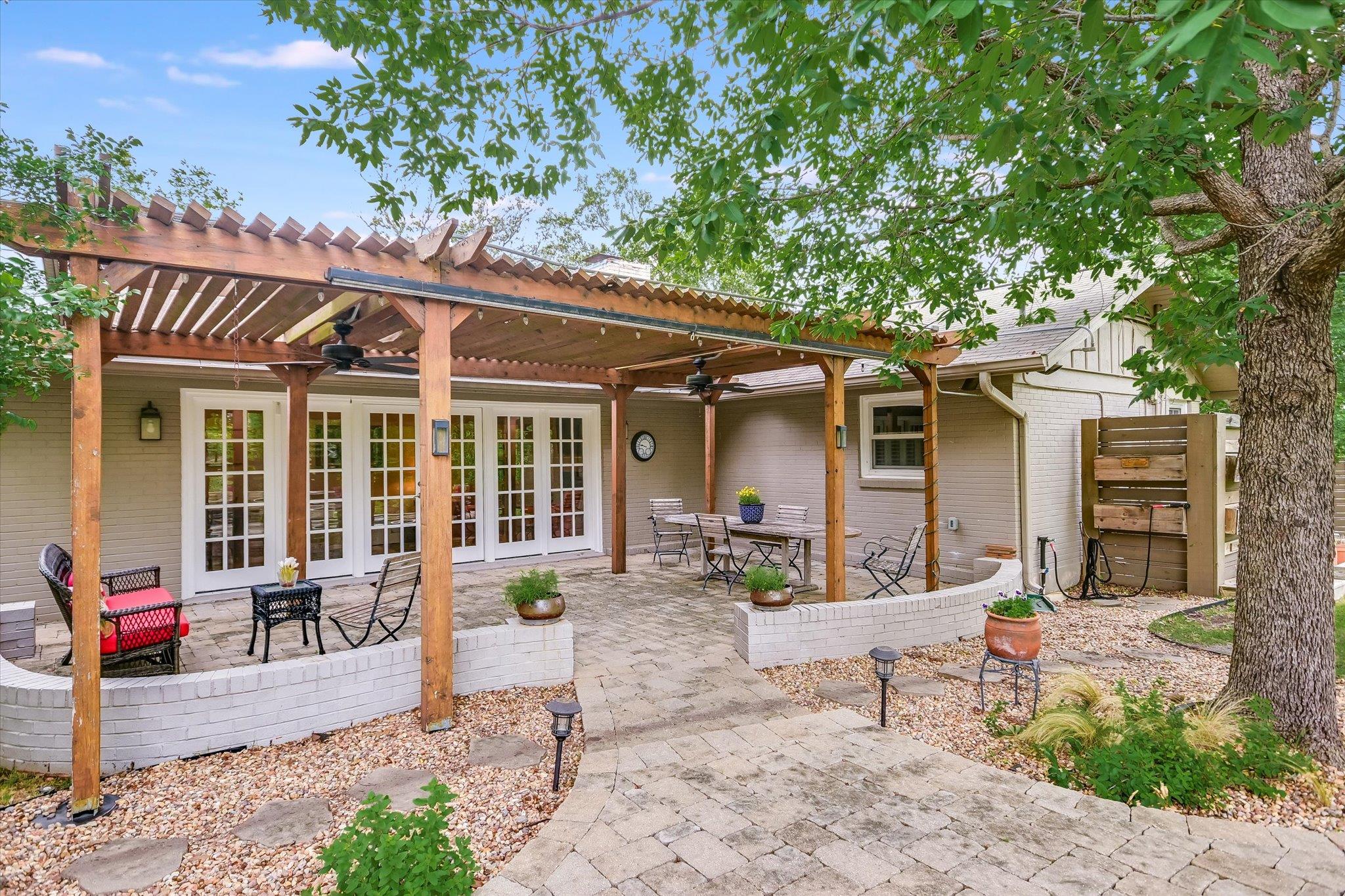 3413 Mount Barker DR