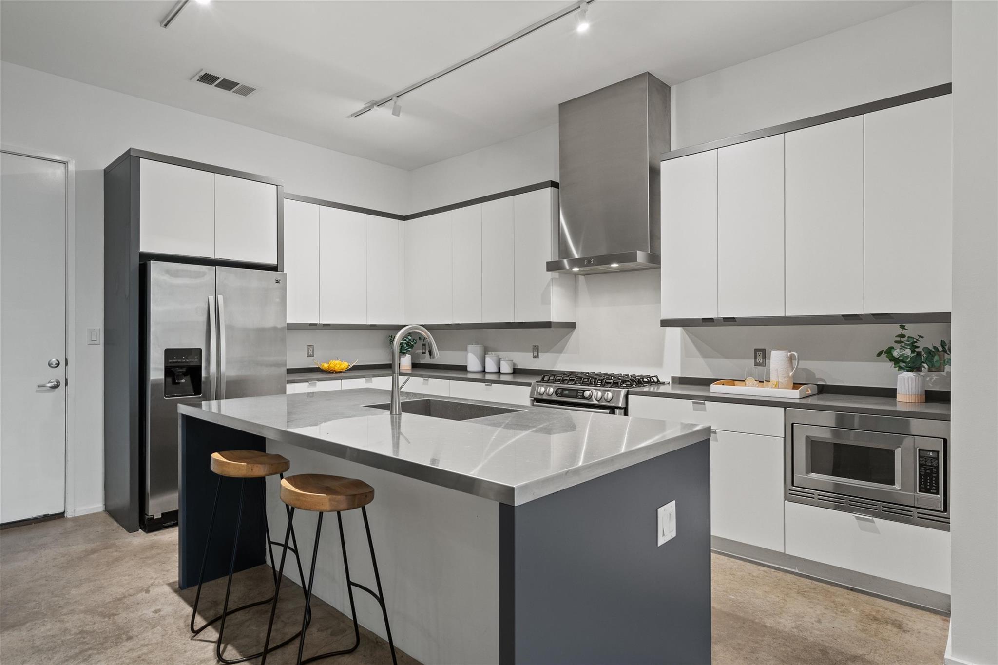 900 Brentwood ST # A