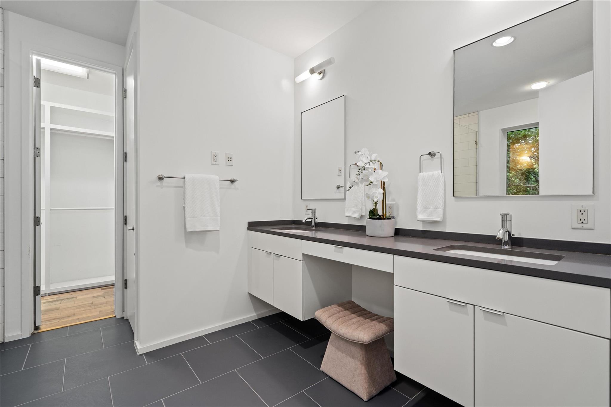 900 Brentwood ST # A