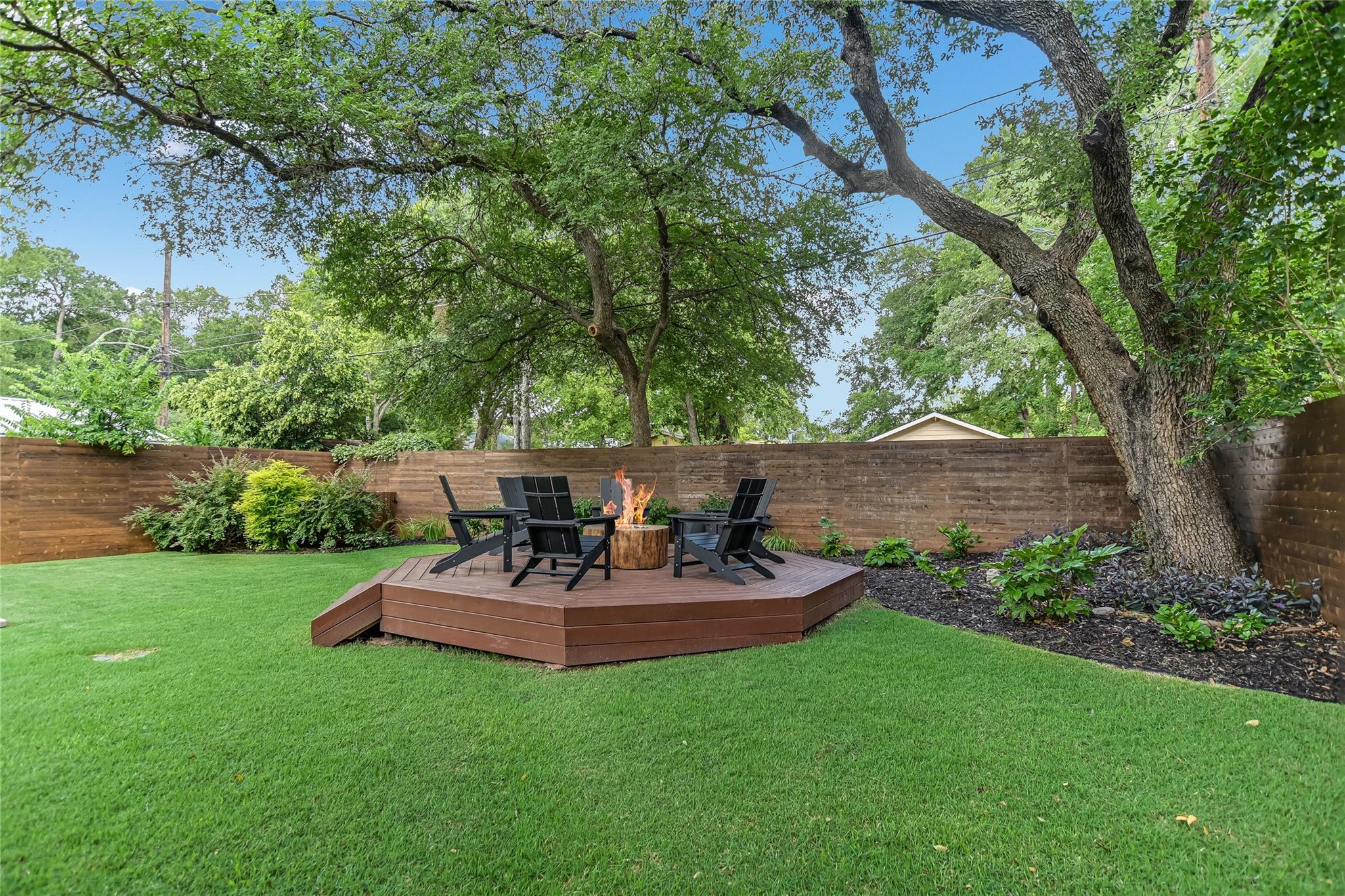 4504 Mount Vernon DR