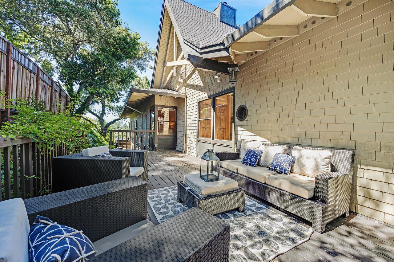270 Holly Lane