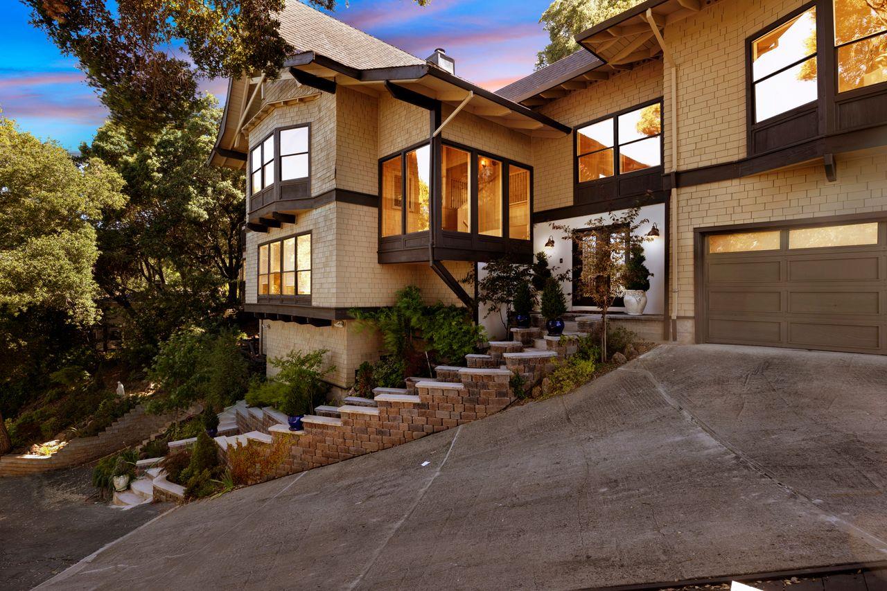 270 Holly Lane