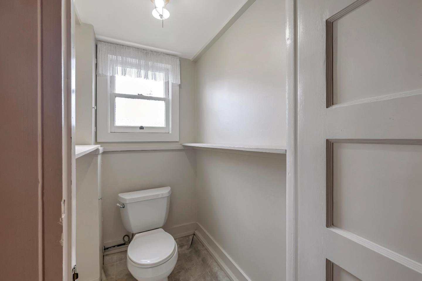 247 Delmar WAY