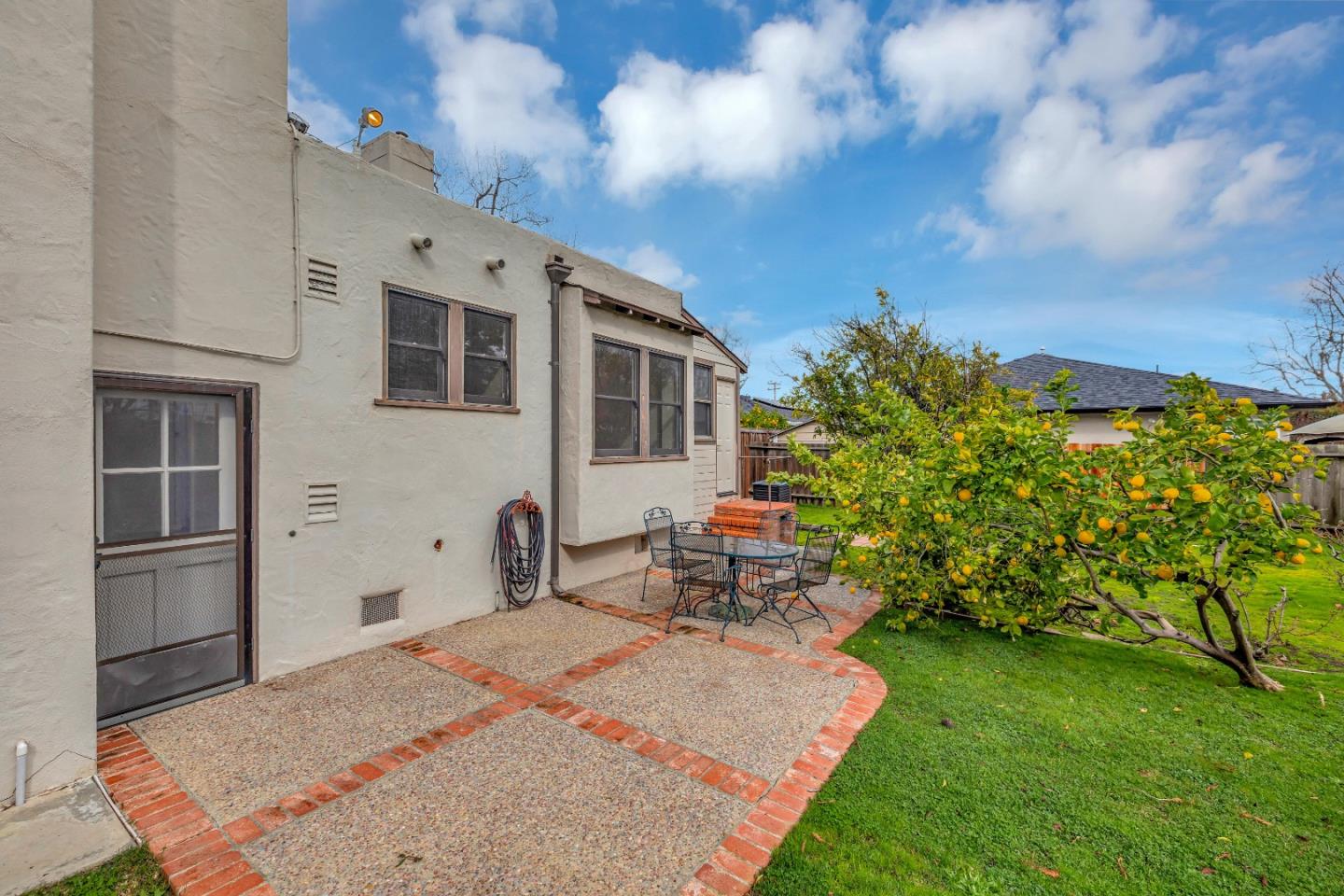 247 Delmar WAY