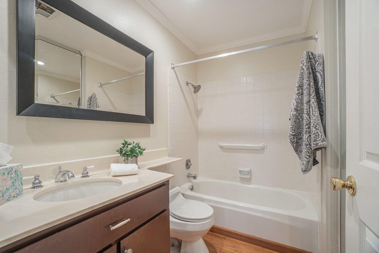 58 N El Camino Real 315