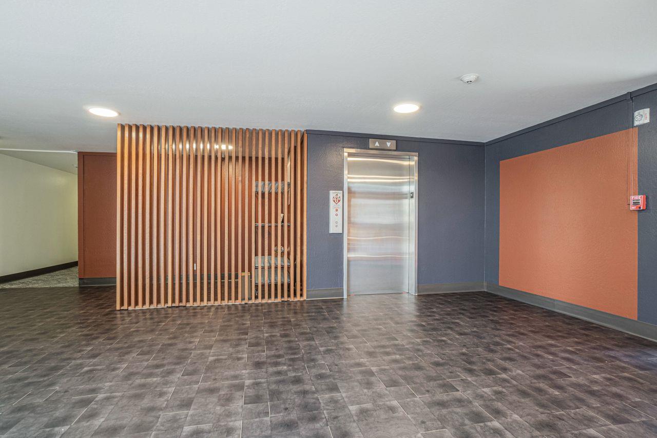 58 N El Camino Real 315