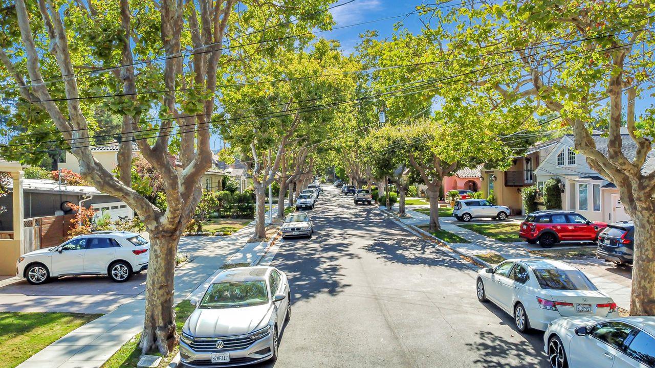 247 Delmar Way