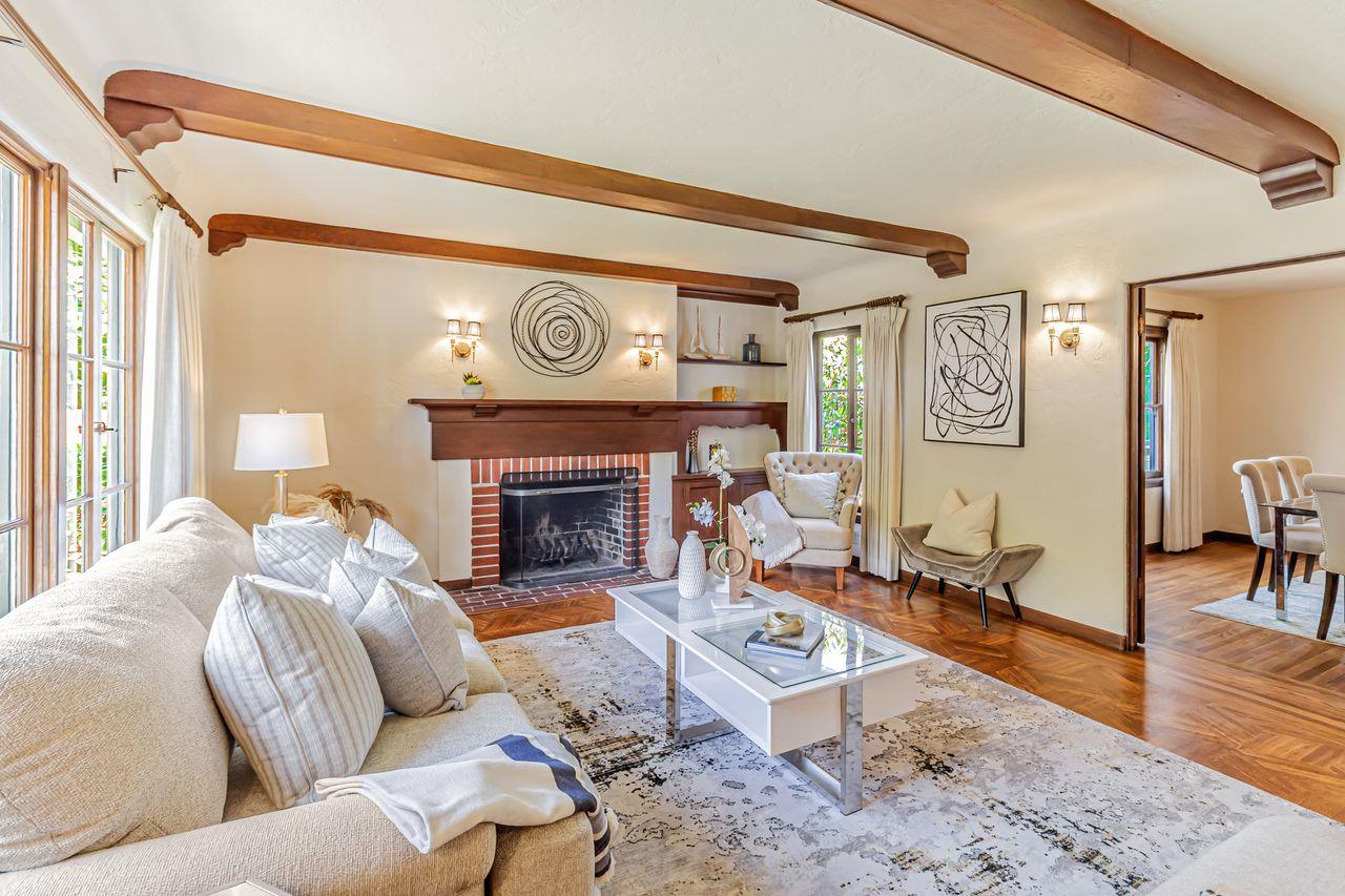 247 Delmar Way